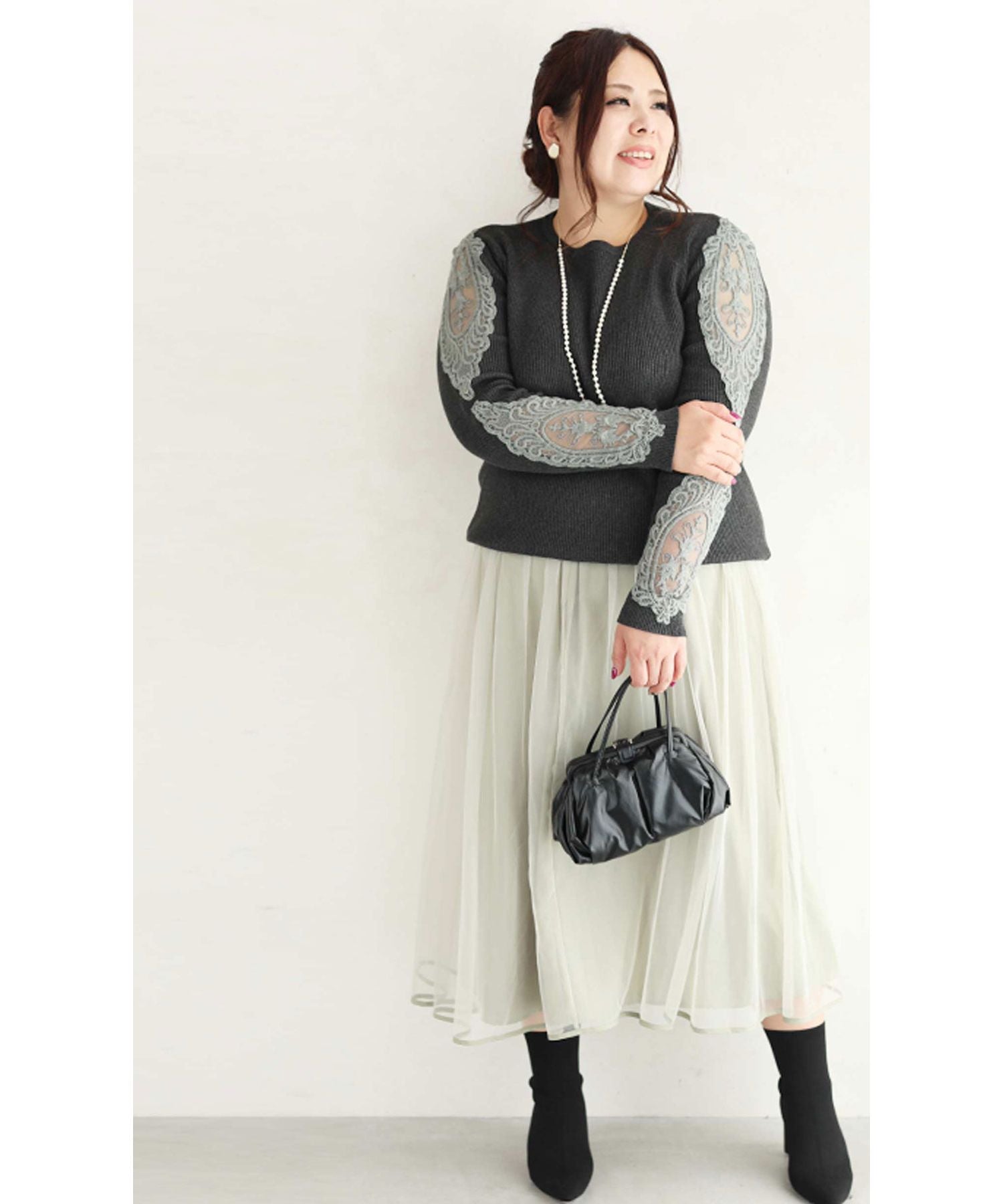 CAWAII CAWAII 胖胖專用。能掩飾肉肉手臂的蕾絲袖針織衫