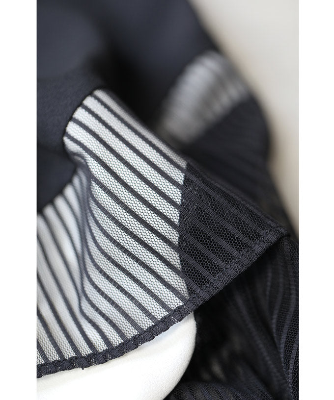 カワイイ CAWAII フリル流れるシアーストライプ袖のバイカラーブラウストップス