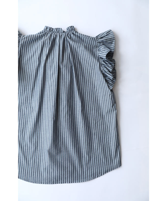 カワイイ CAWAII シャープなストライプの肩フリルブラウストップス (ネイビー) ネイビー