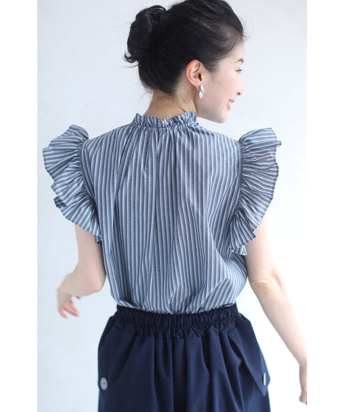 カワイイ CAWAII シャープなストライプの肩フリルブラウストップス (ネイビー) ネイビー