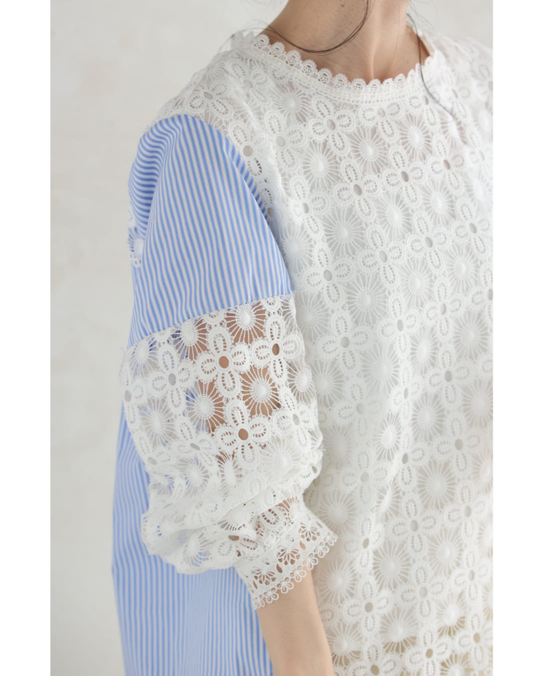 CAWAII CAWAII shirt and stained glass lace docking blouse