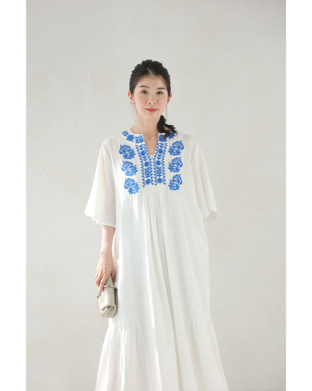 カワイイ CAWAII バカンスへ誘う涼やか刺繍ロングワンピース (ホワイト) ホワイト