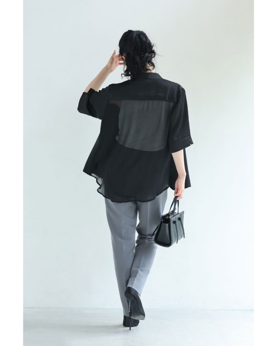 カワイイ CAWAII (黒)バックシアーベールのキレイめ艶ジャケット (ブラック) ブラック