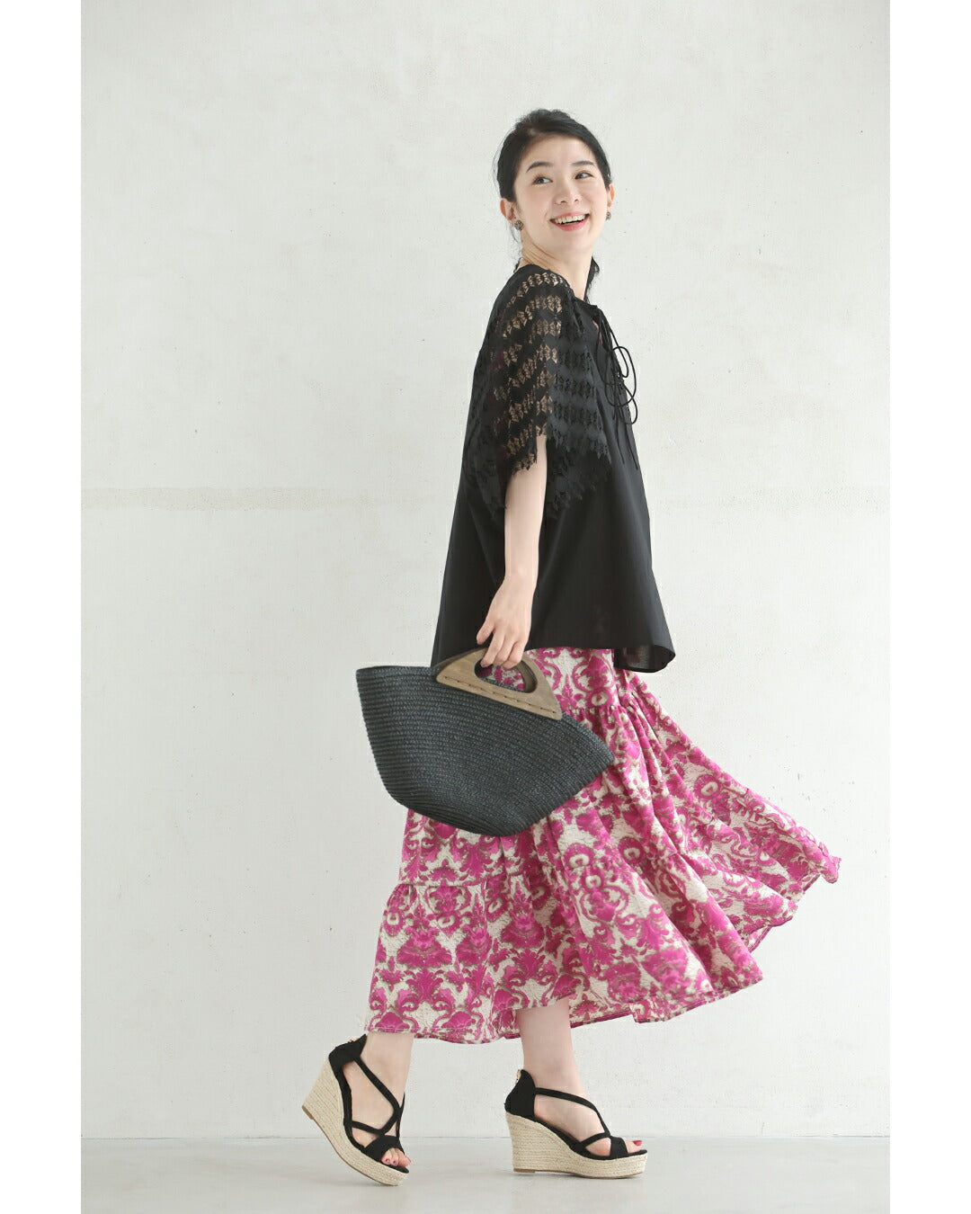 カワイイ CAWAII 煌めくようなダイヤカットレースのゆったり袖ブラウストップス (ブラック) ブラック