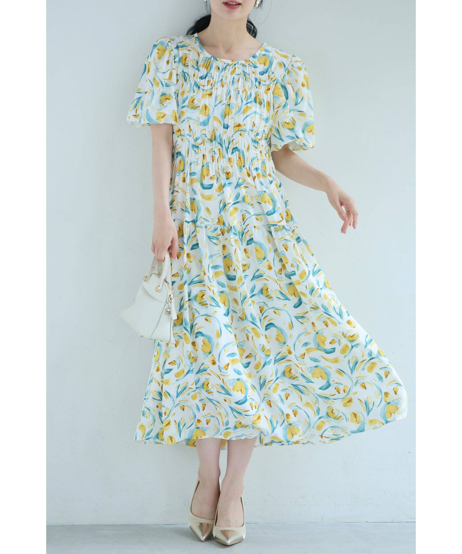 カワイイ CAWAII 陽気に包まれる黄色い花のバルーン袖ミディアムワンピース (イエロー) イエロー