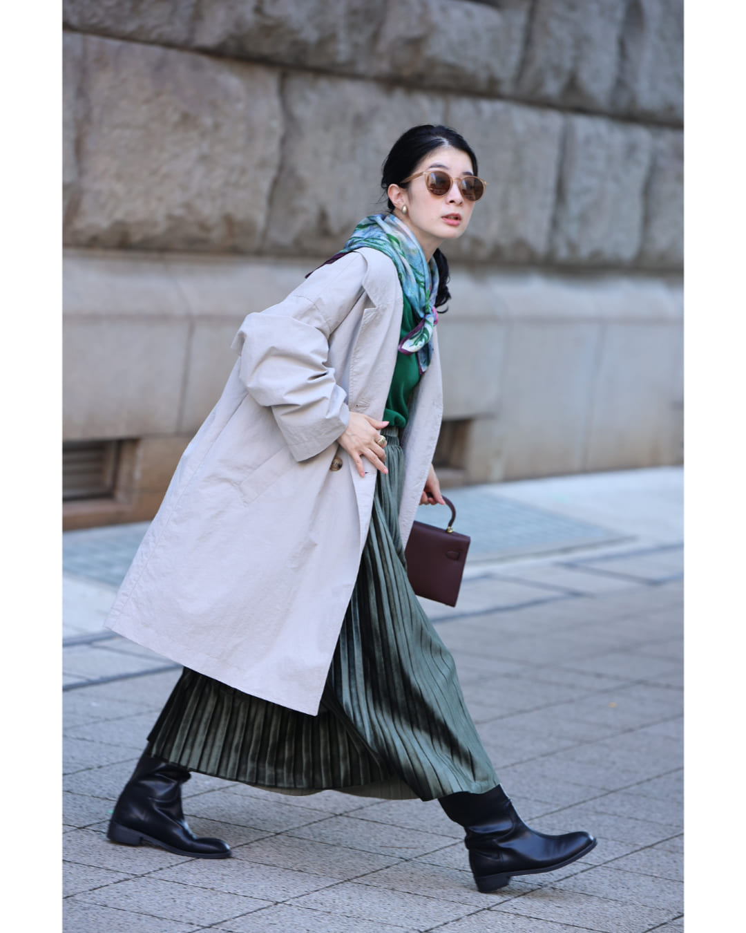 カワイイ CAWAII 定番デザインの軽やかライトコート (グレージュ) グレージュ