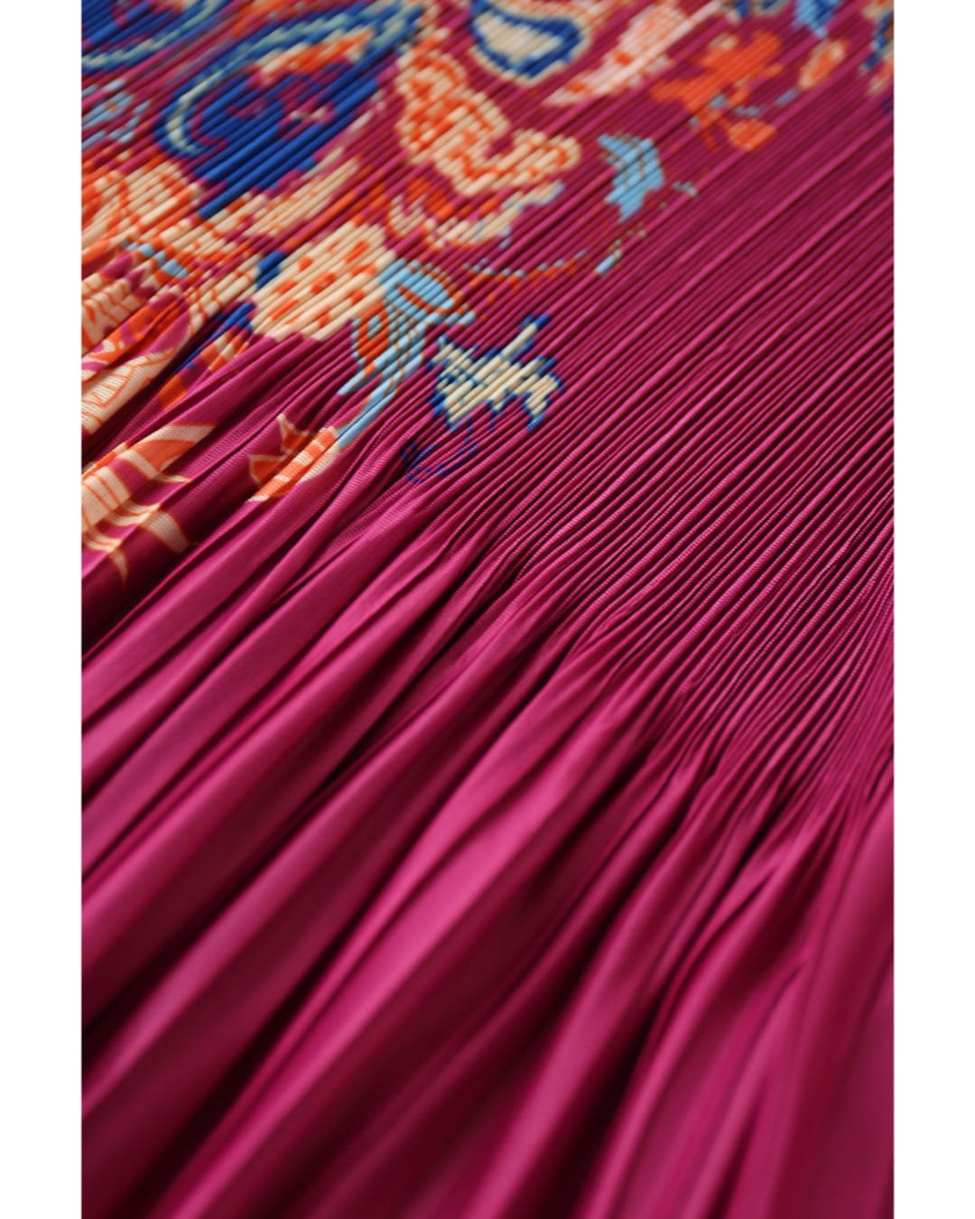 カワイイ CAWAII ふんわり変形タック袖の鮮やかな花柄プリーツロングワンピース (ピンク) ピンク