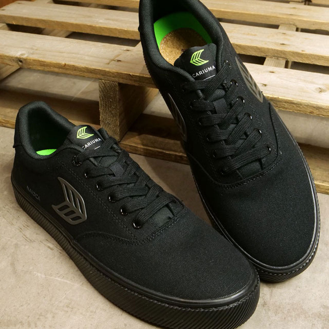 CARIUMA NAIOCA CANVAS All Black/Ash Grey [601703B30]