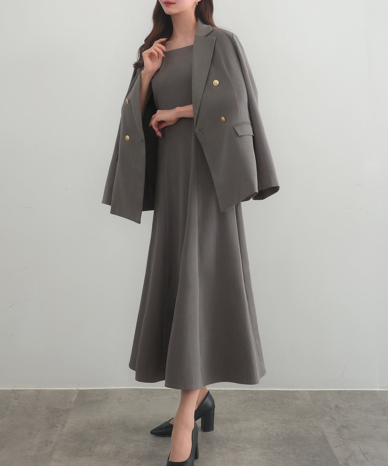 セネア CENEA CENEA 金ボタンテーラードジャケット+キャミワンピース (グレー) グレー