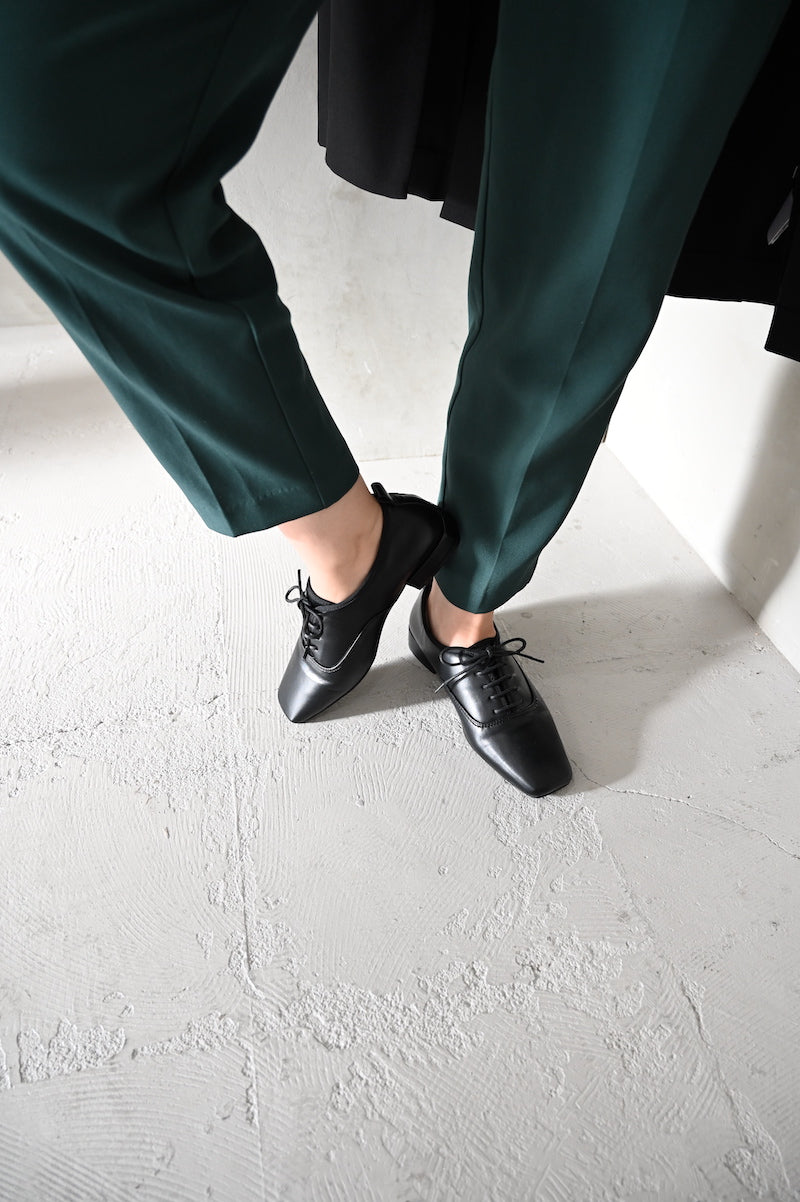 シックス CHICS スクエアトゥレースアップシューズ