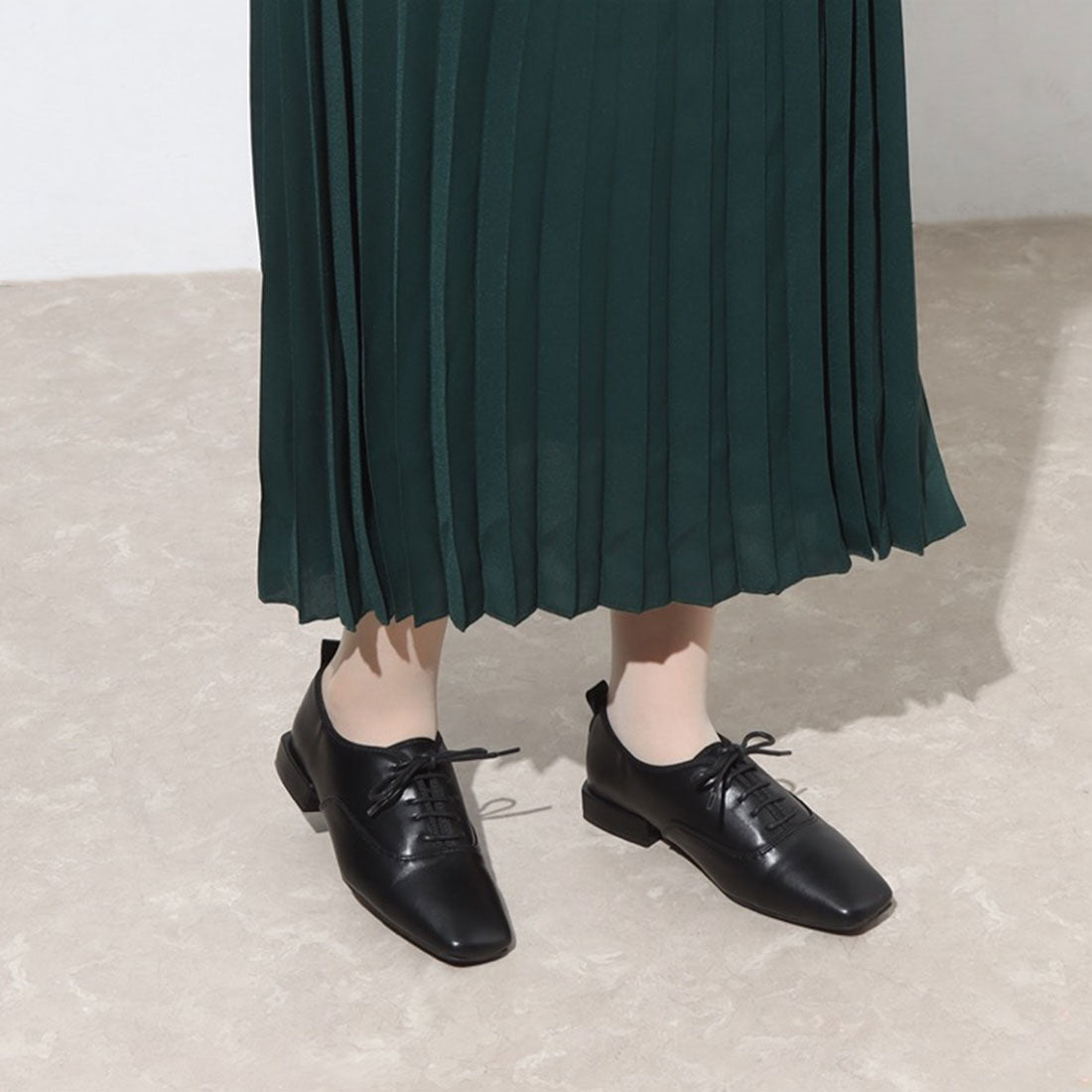 シックス CHICS スクエアトゥレースアップシューズ