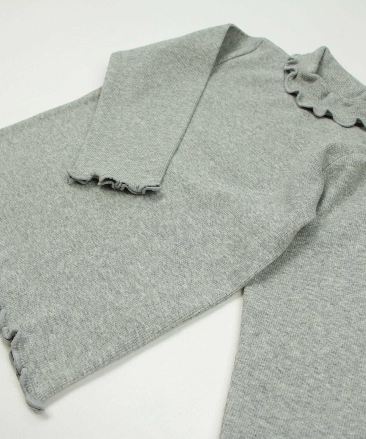 チルツー chil2 リブハイネックカットソー