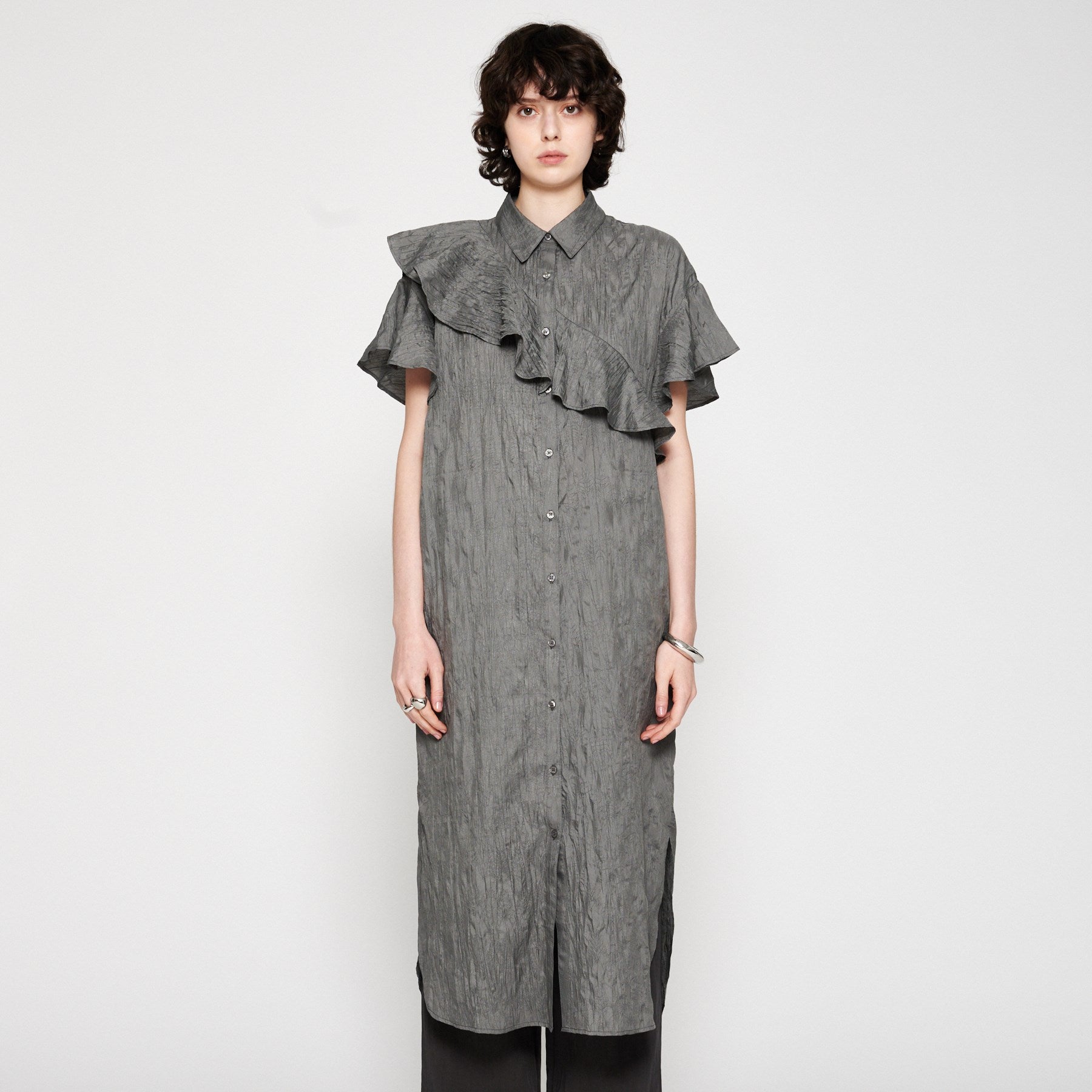 クロエンス cloenc 【手洗い可/ラクちん】フリルワッシャーワンピース (ブラック(019)) ブラック(019)