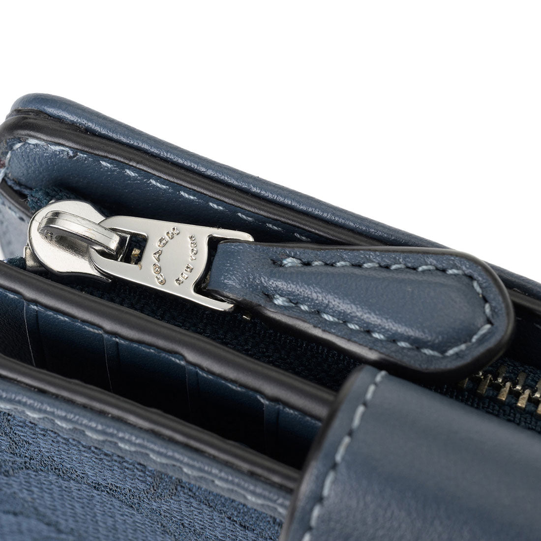コーチ COACH 2つ折り財布 シグネチャー ジャカード ミディアム コーナー ジップ ウォレット CU402 SVPM1 DENIM/DARK DENIM