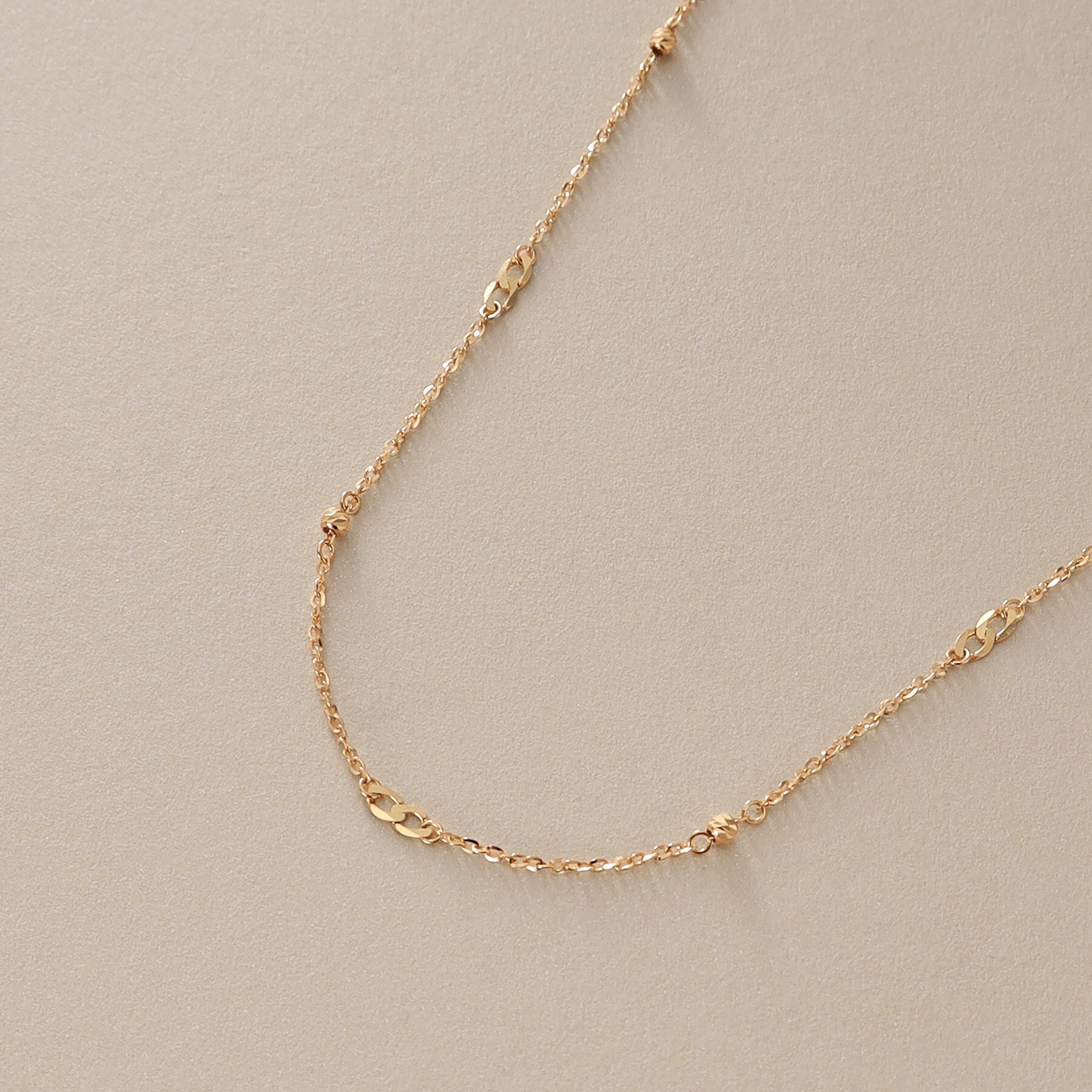 ココシュニック COCOSHNIK K18フラットキヘイ×ハニーカットビーズ ネックレス (イエローゴールド(100)) イエローゴールド(100)