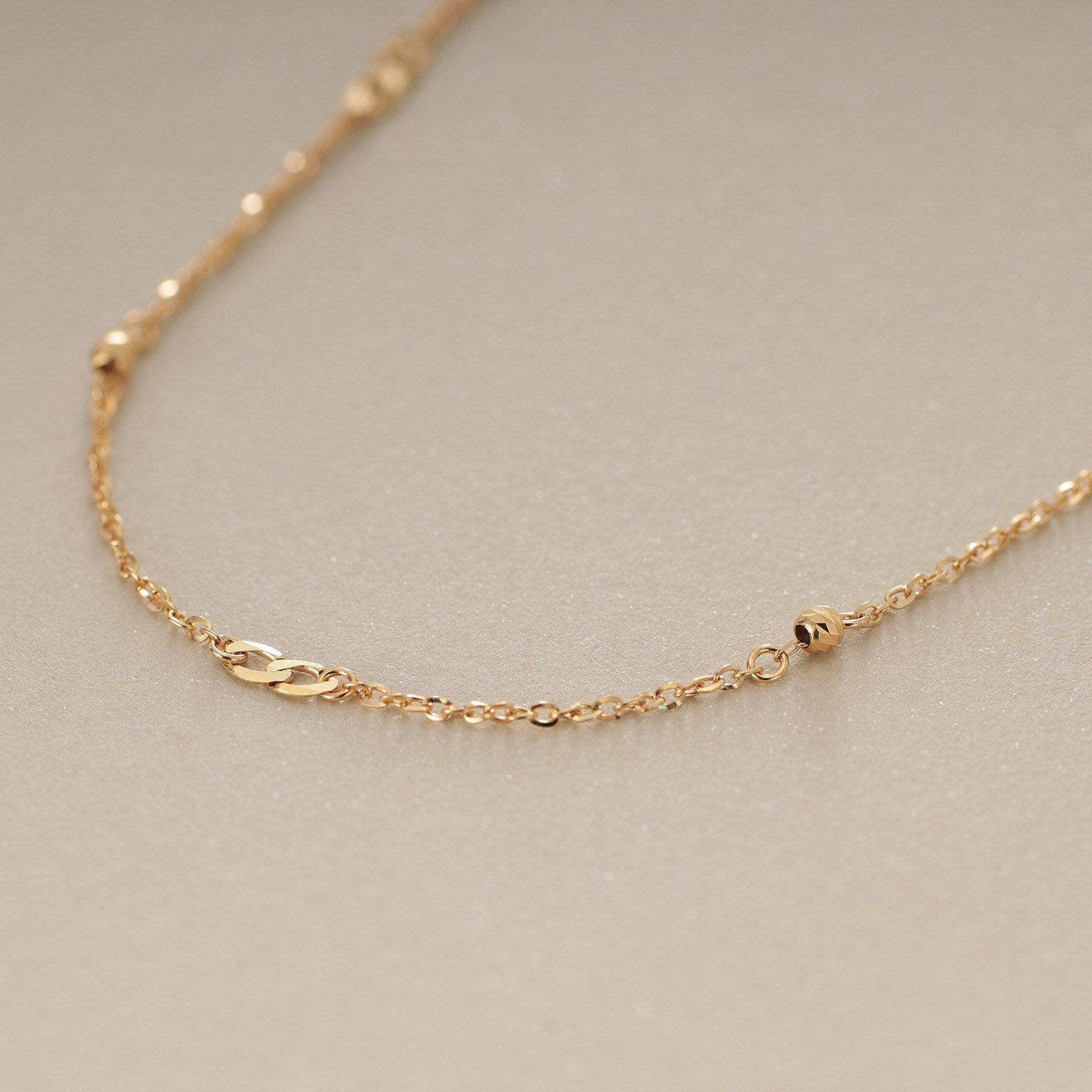 ココシュニック COCOSHNIK K18フラットキヘイ×ハニーカットビーズ ネックレス (イエローゴールド(100)) イエローゴールド(100)