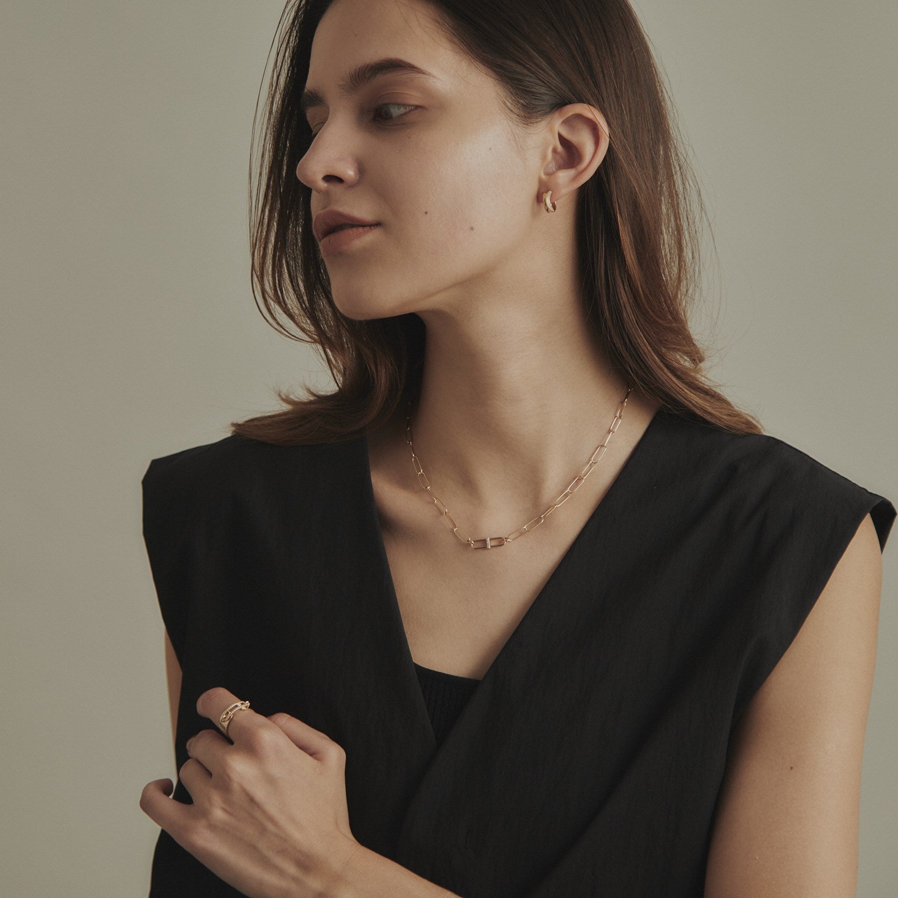 ココシュニック COCOSHNIK K10ダイヤモンド 逆アールフープ スタッドピアス (イエローゴールド(104)) イエローゴールド(104)