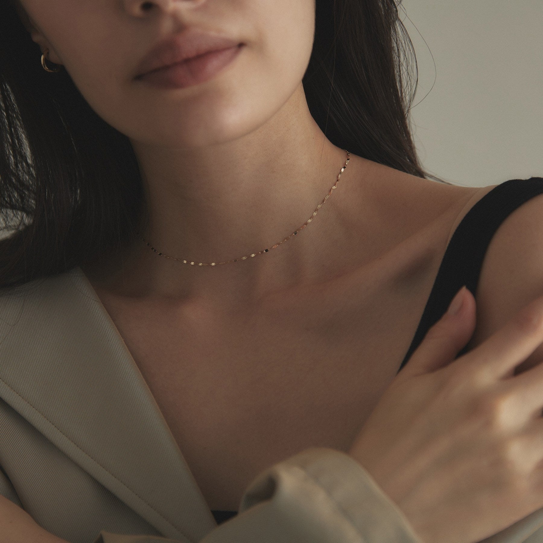 ココシュニック COCOSHNIK フラワークロス ネックレス (イエローゴールド) イエローゴールド(100)