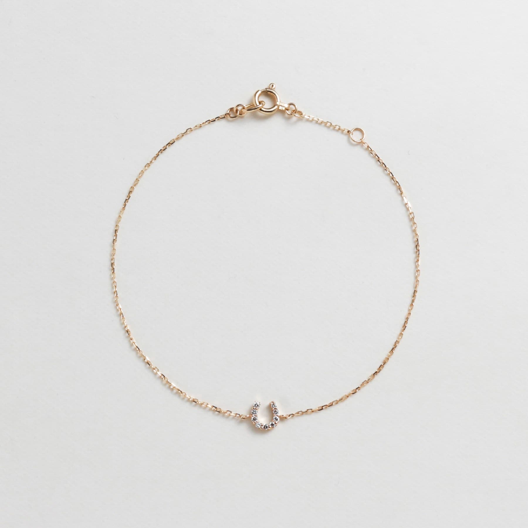 ココシュニック COCOSHNIK K10ダイヤモンド馬蹄モチーフ ブレスレット イエローゴールド(104)