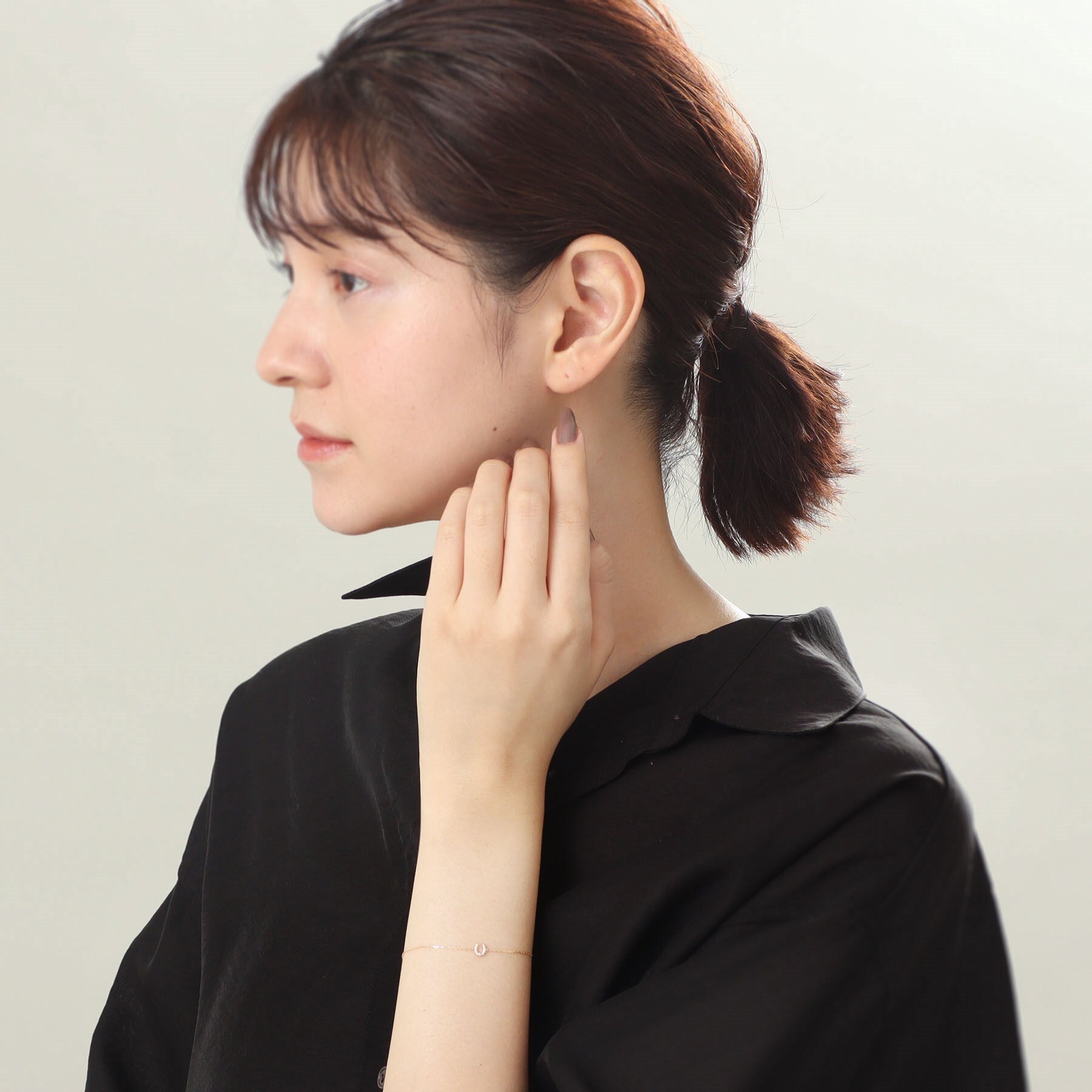 ココシュニック COCOSHNIK K10ダイヤモンド馬蹄モチーフ ブレスレット イエローゴールド(104)