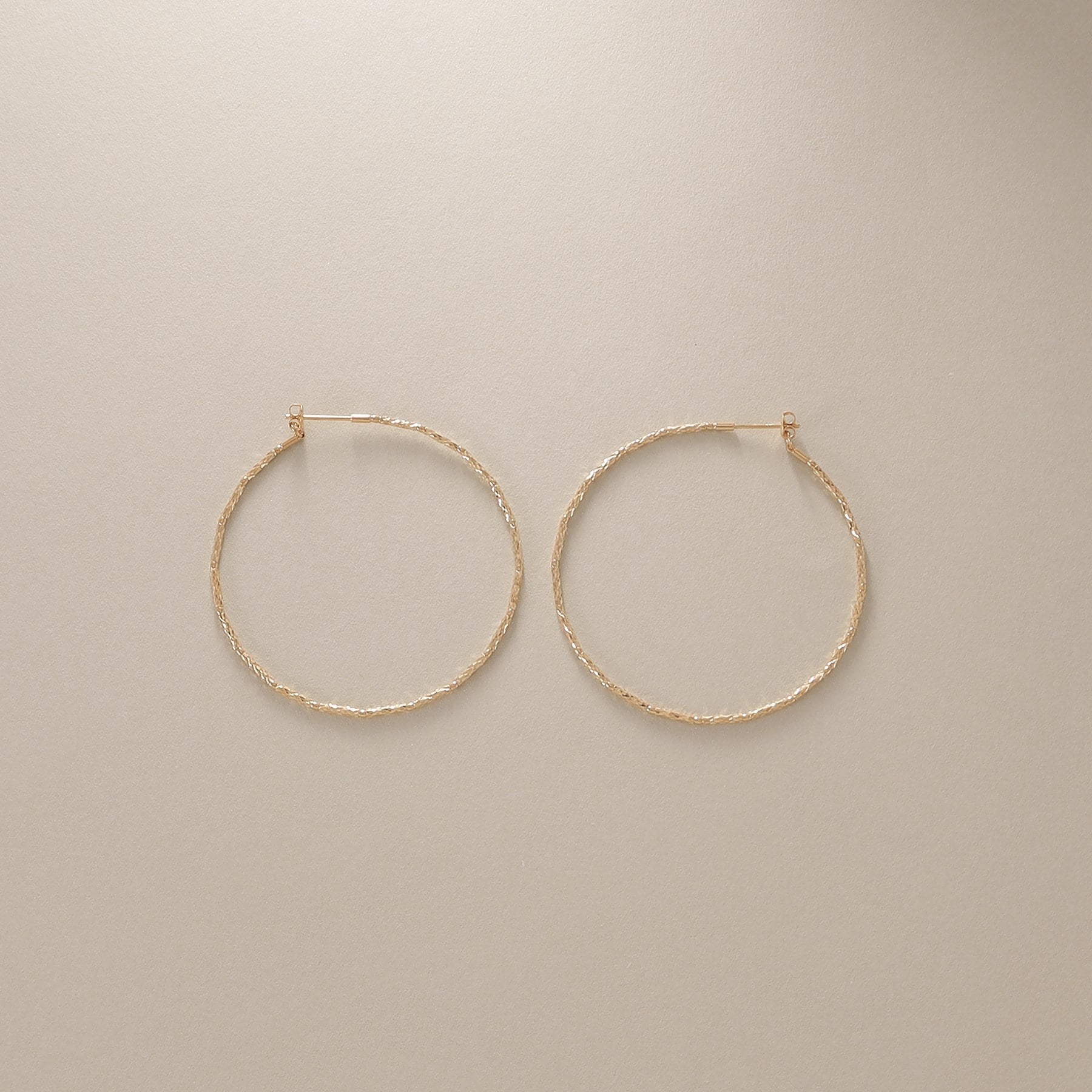 ココシュニック COCOSHNIK ミラーカットビーズ フープピアス(中) (イエローゴールド) イエローゴールド(100)