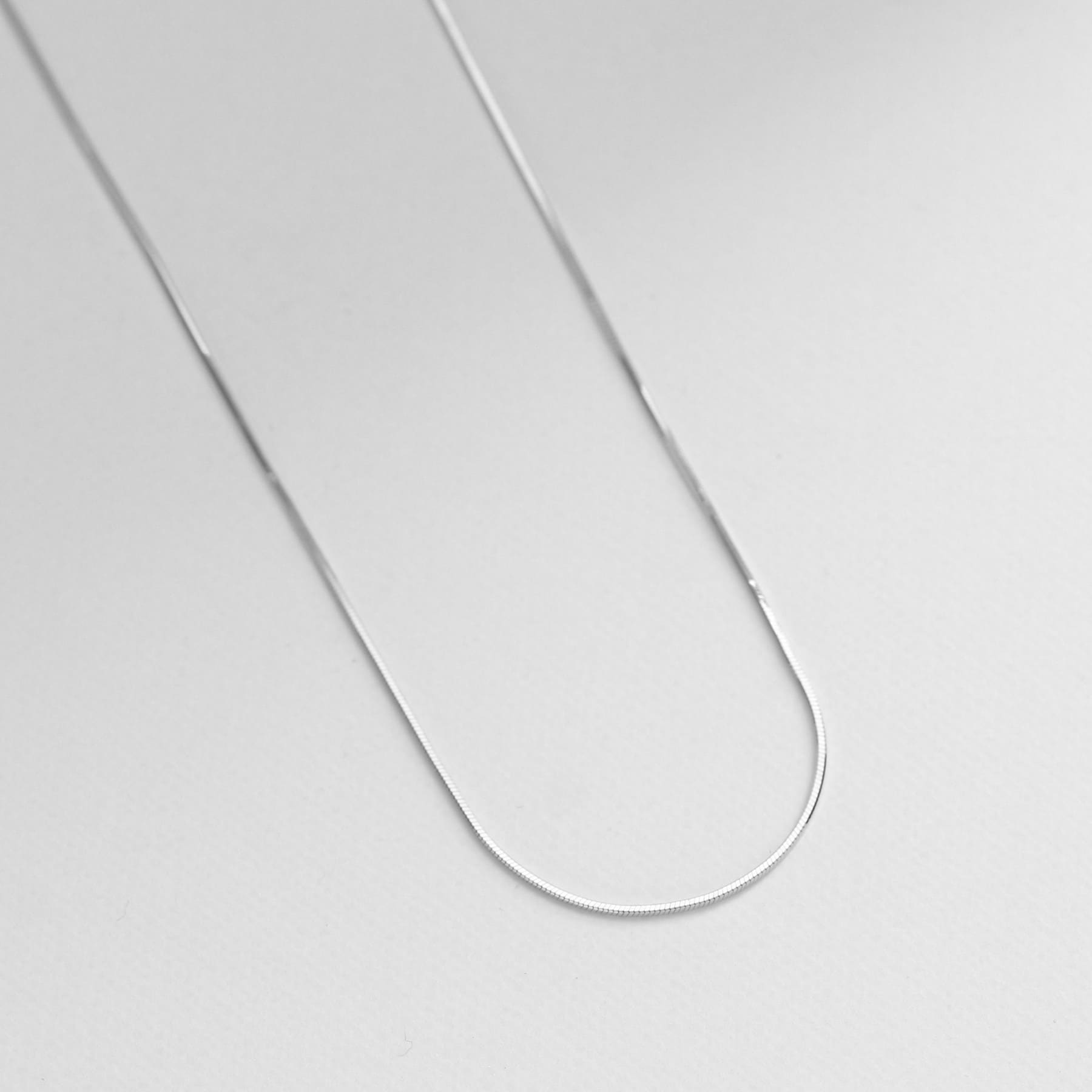 ココシュニック COCOSHNIK コンパクトチェーン ネックレス(WG) (ホワイトゴールド) ホワイトゴールド(200)