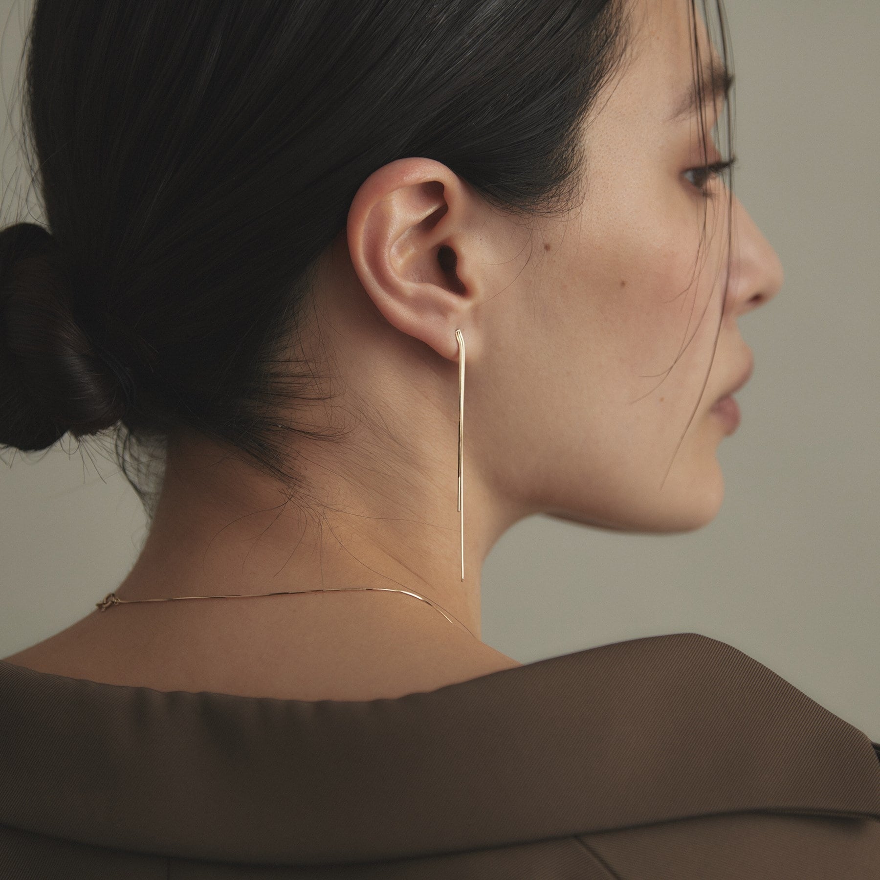 ココシュニック COCOSHNIK K10コンパクトチェーン フリンジ スタッドピアス イエローゴールド(100)