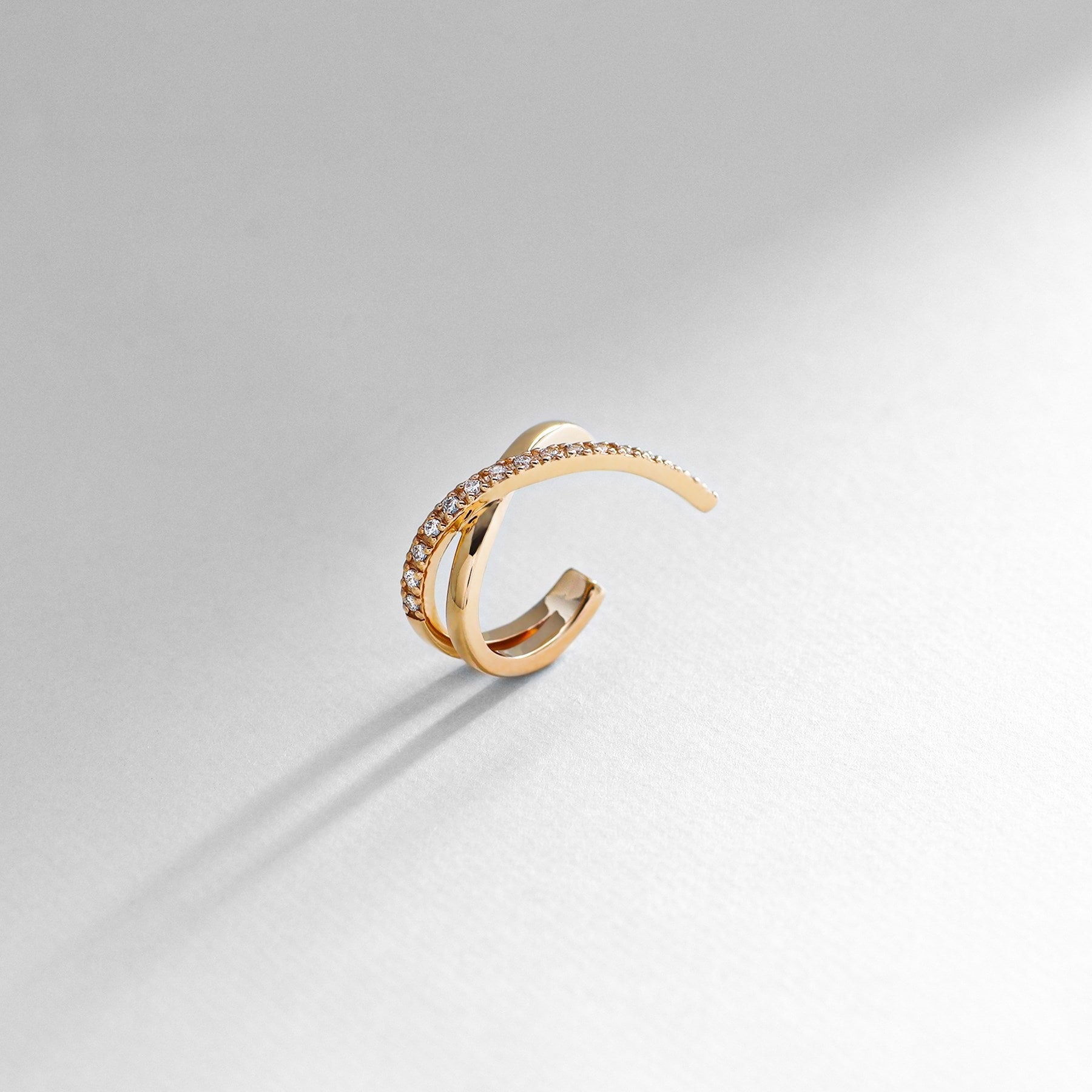 ココシュニック COCOSHNIK K10ダイヤモンド アーチクロス イヤーカフ(片耳用) イエローゴールド(104)