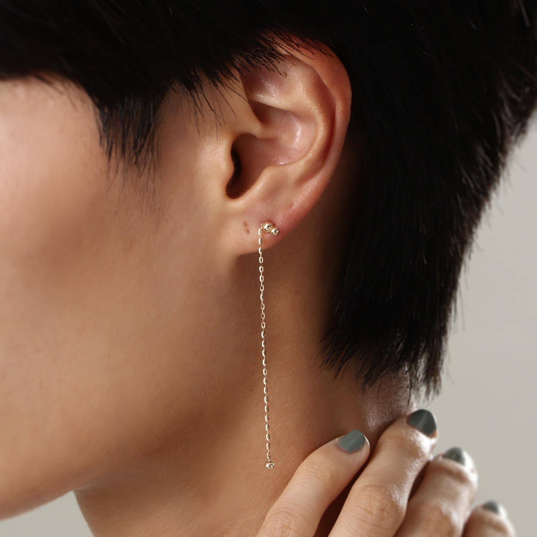 ココシュニック COCOSHNIK 中空ボールスライドチェーン スタッドピアス