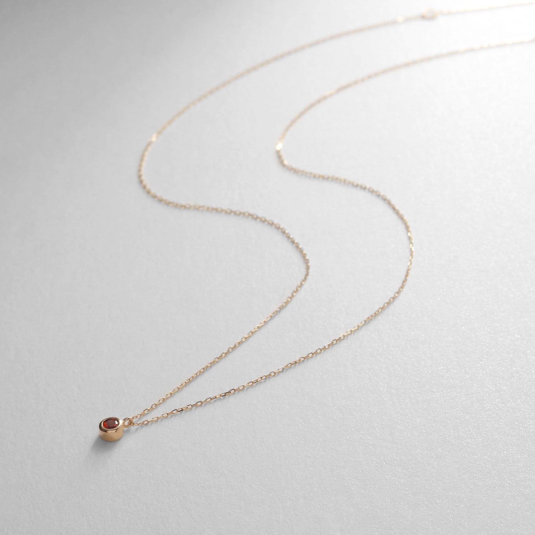 ココシュニック COCOSHNIK 【WEB限定】K10スピリチュアルストーン(ガーネット)ネックレス イエローゴールド(101)