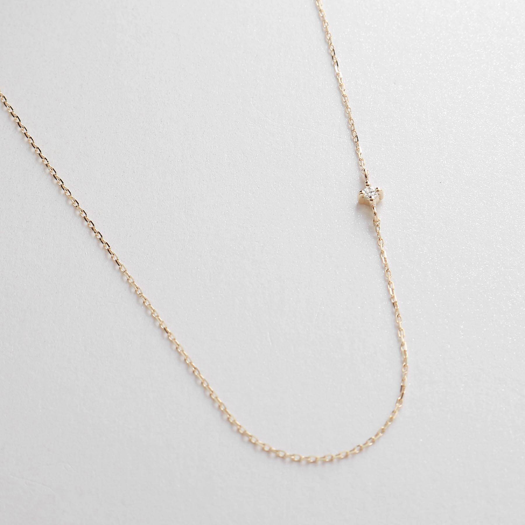 ココシュニック COCOSHNIK K10ダイヤモンド爪留め アシンメトリーネックレス イエローゴールド(104)