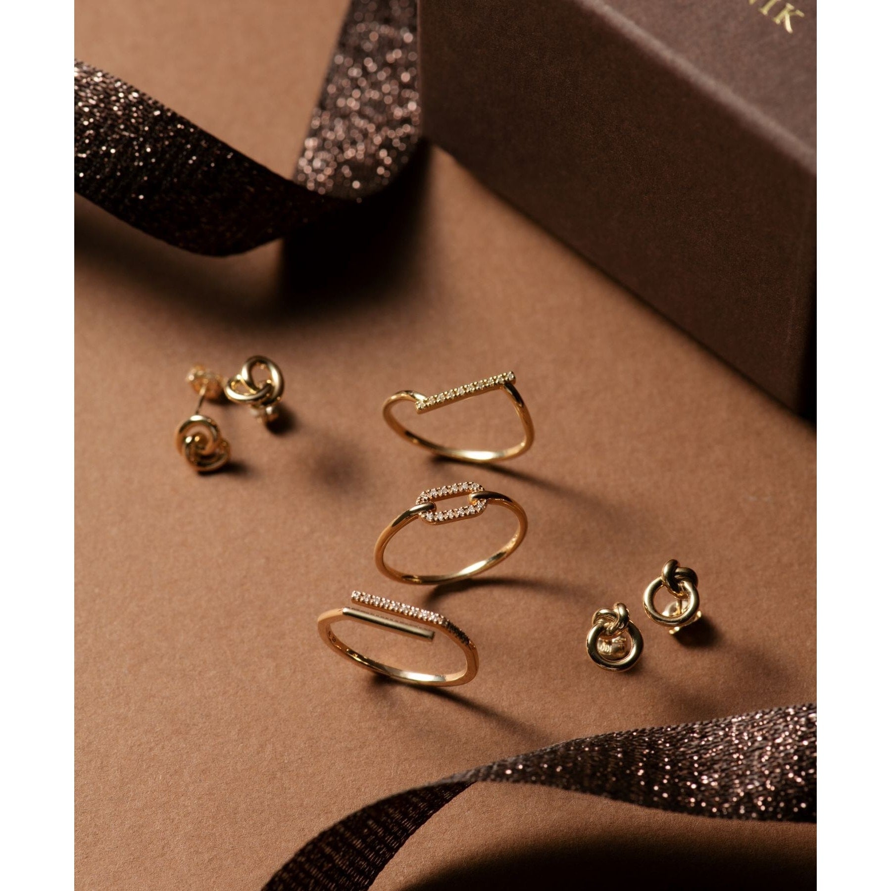 ココシュニック COCOSHNIK K10ダイヤモンド スリットオーバーラップ リング