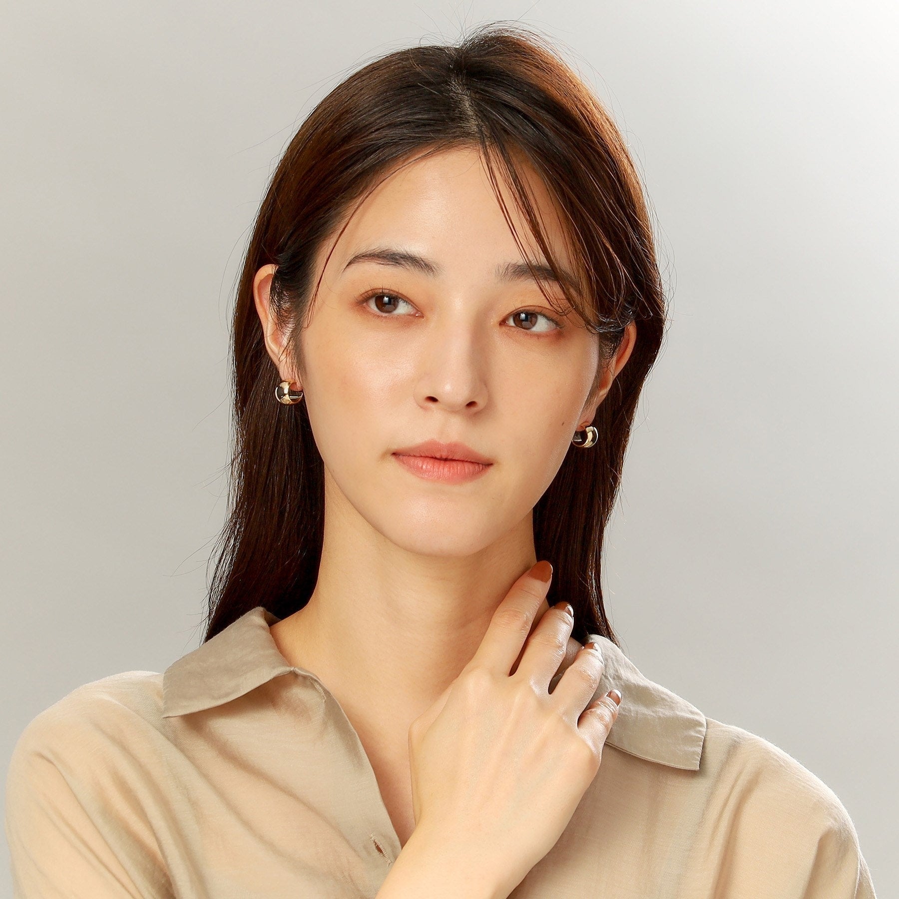 ココシュニック COCOSHNIK K10中空平甲フープ スタッドピアス クリスタル/透明(100)