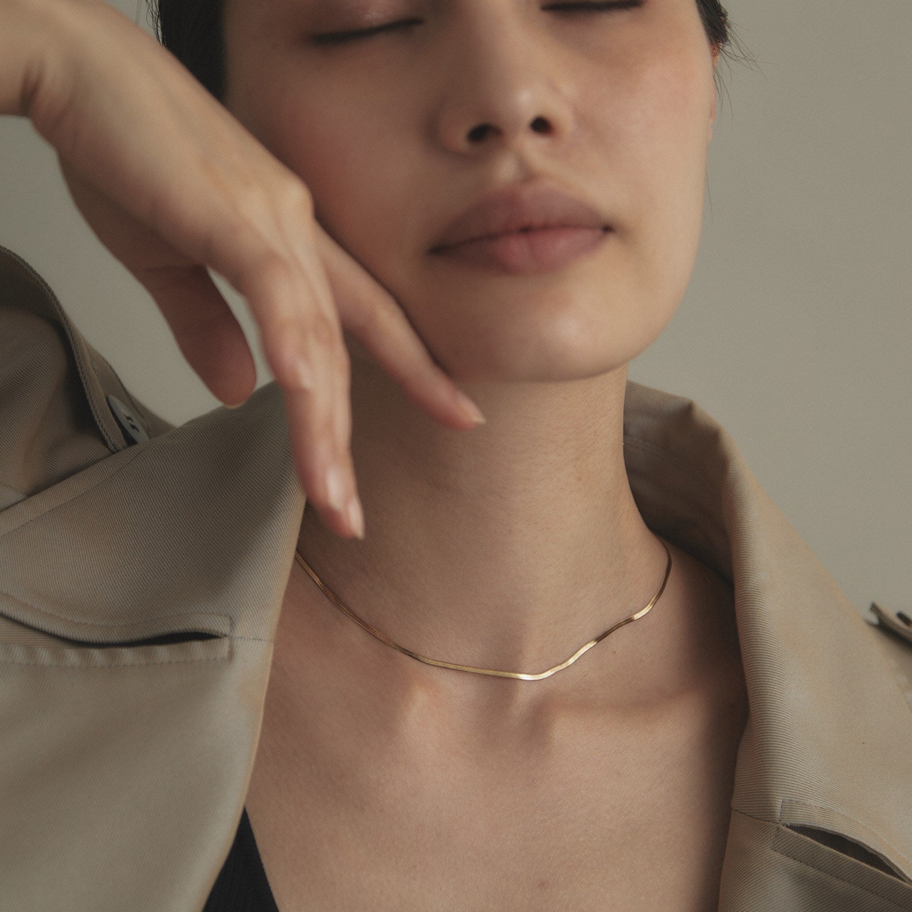 ココシュニック COCOSHNIK K18フラットスネーク ネックレス細 (クリスタル/透明(100)) クリスタル/透明(100)