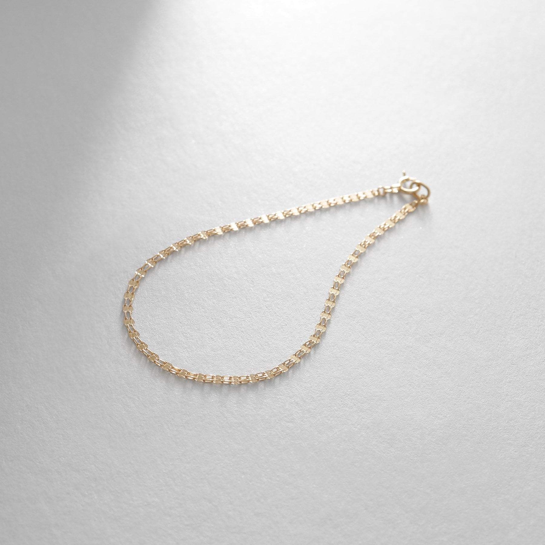 ココシュニック COCOSHNIK K18ダブルフラワークロス ブレスレット (イエローゴールド(100)) イエローゴールド(100)