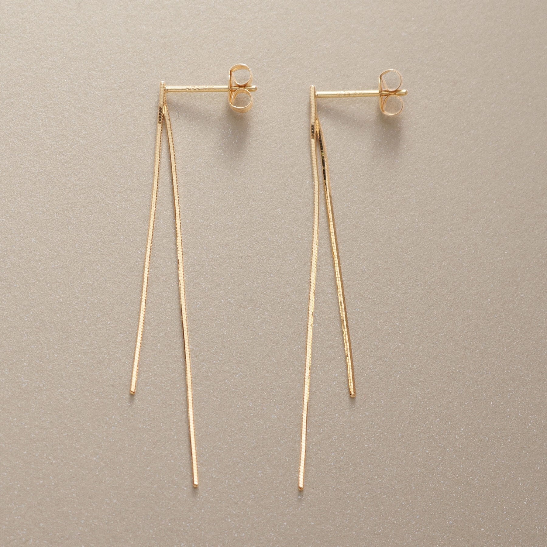 ココシュニック COCOSHNIK K18コンパクトフリンジ スタッドピアス (イエローゴールド(100)) イエローゴールド(100)