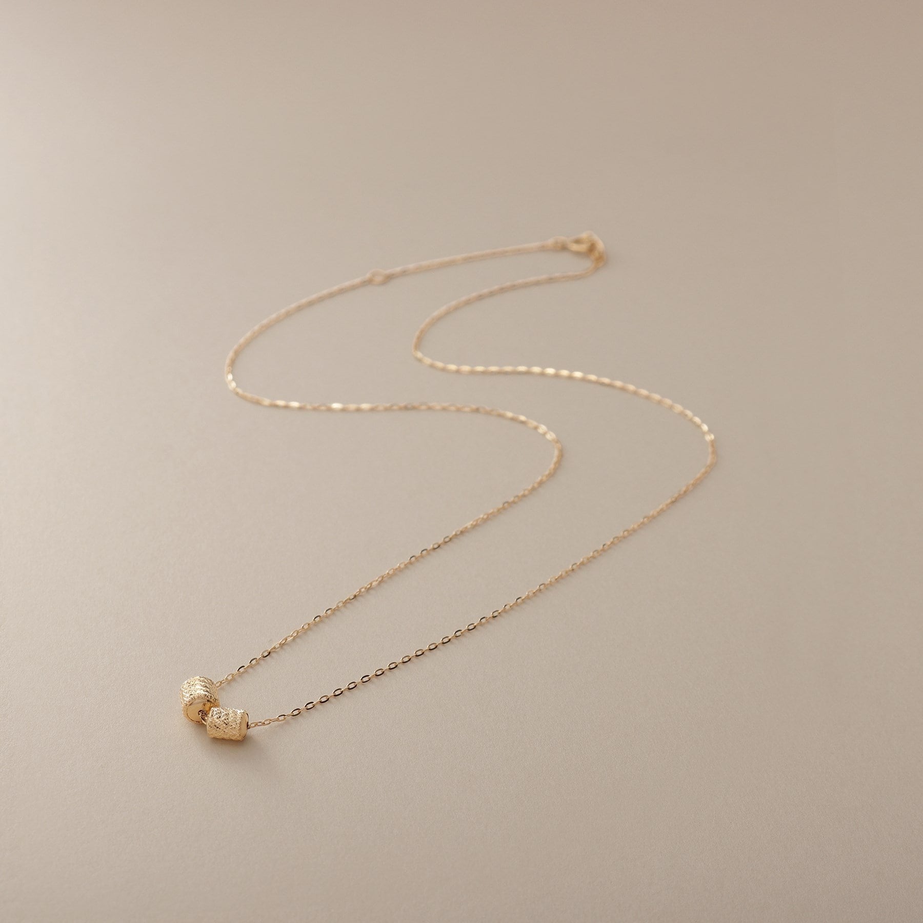 ココシュニック COCOSHNIK K18テクスチャービーズミックス ネックレス (イエローゴールド(100)) イエローゴールド(100)