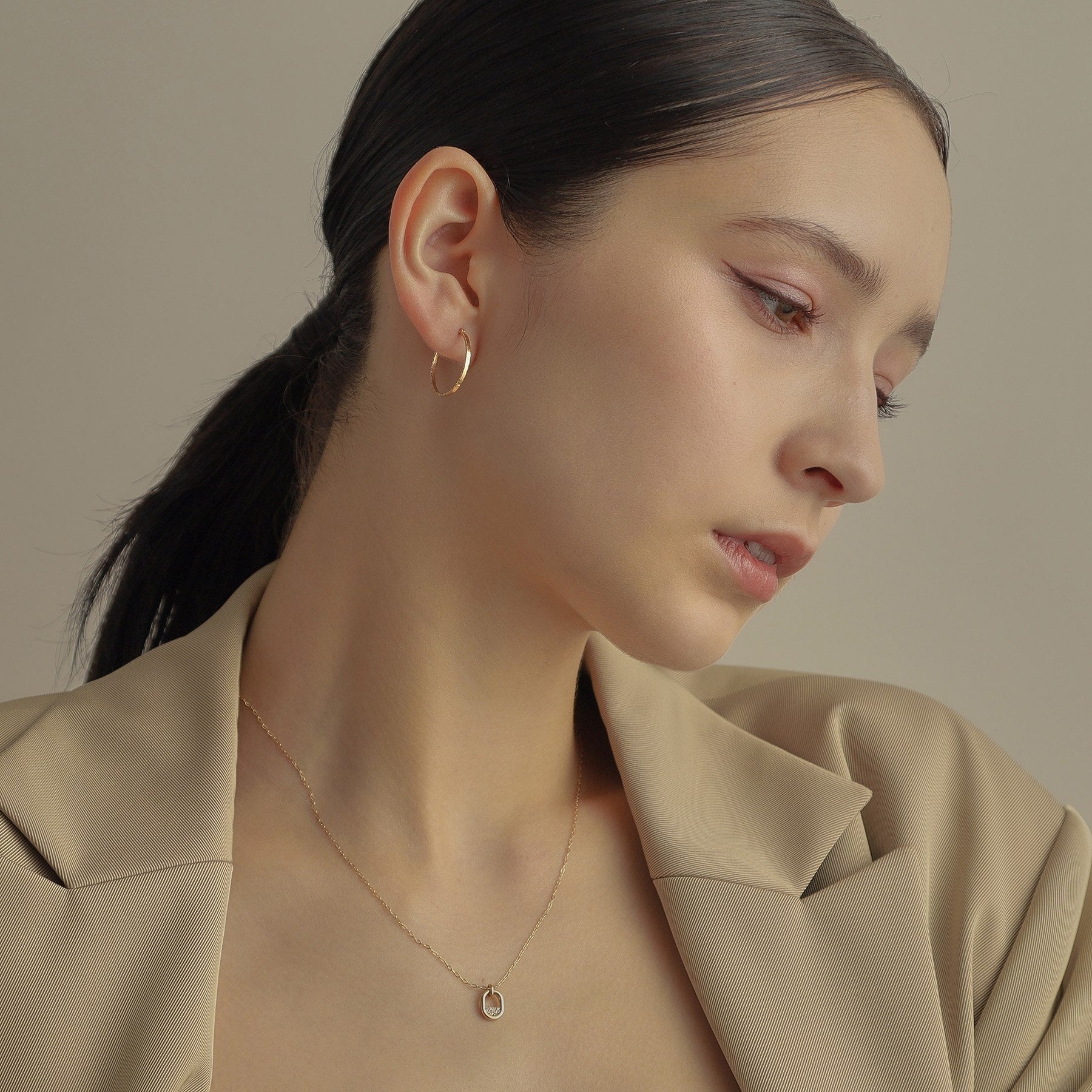 ココシュニック COCOSHNIK K10サイドカット フープピアス小 (イエローゴールド(100)) イエローゴールド(100)