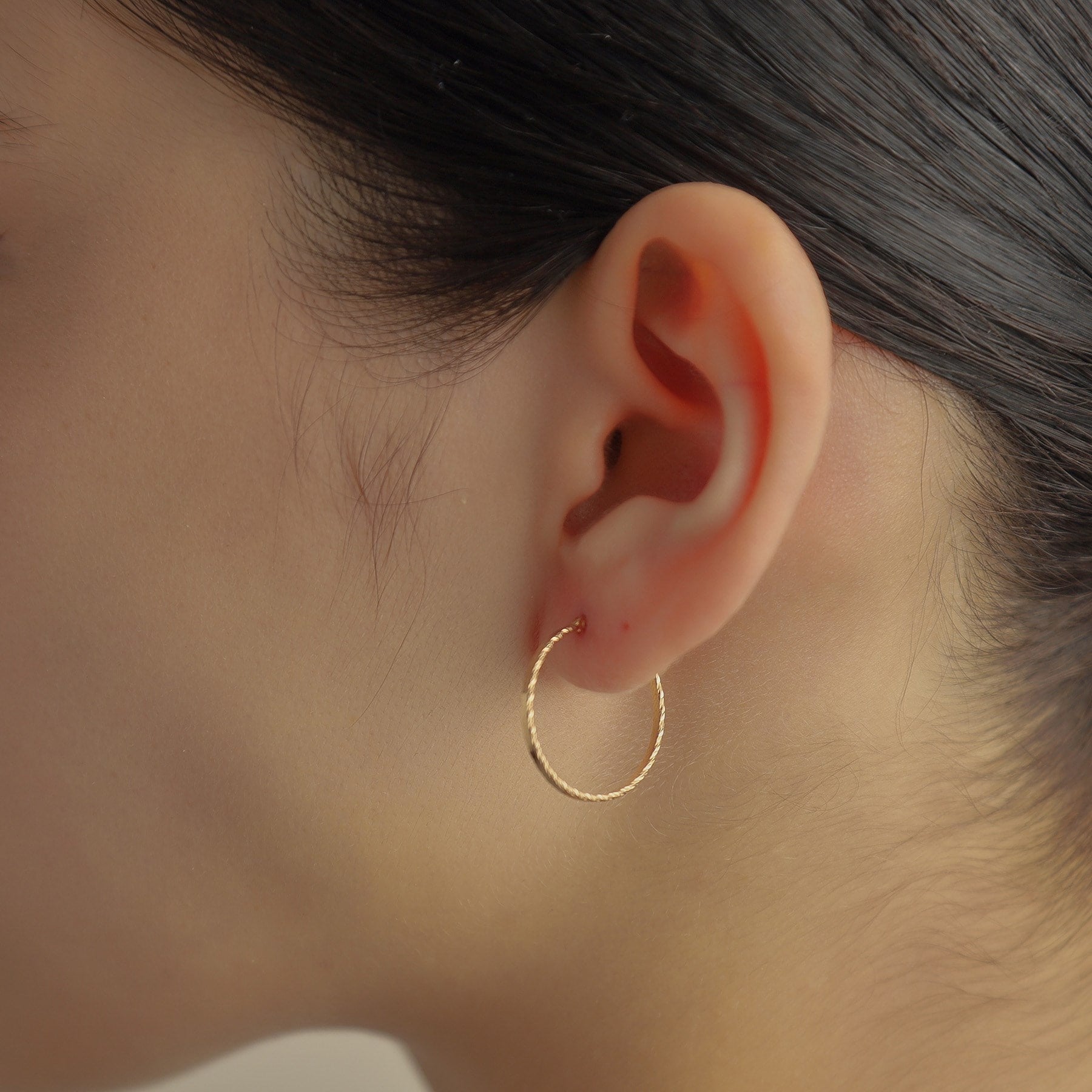 ココシュニック COCOSHNIK K10サイドカット フープピアス小 (イエローゴールド(100)) イエローゴールド(100)