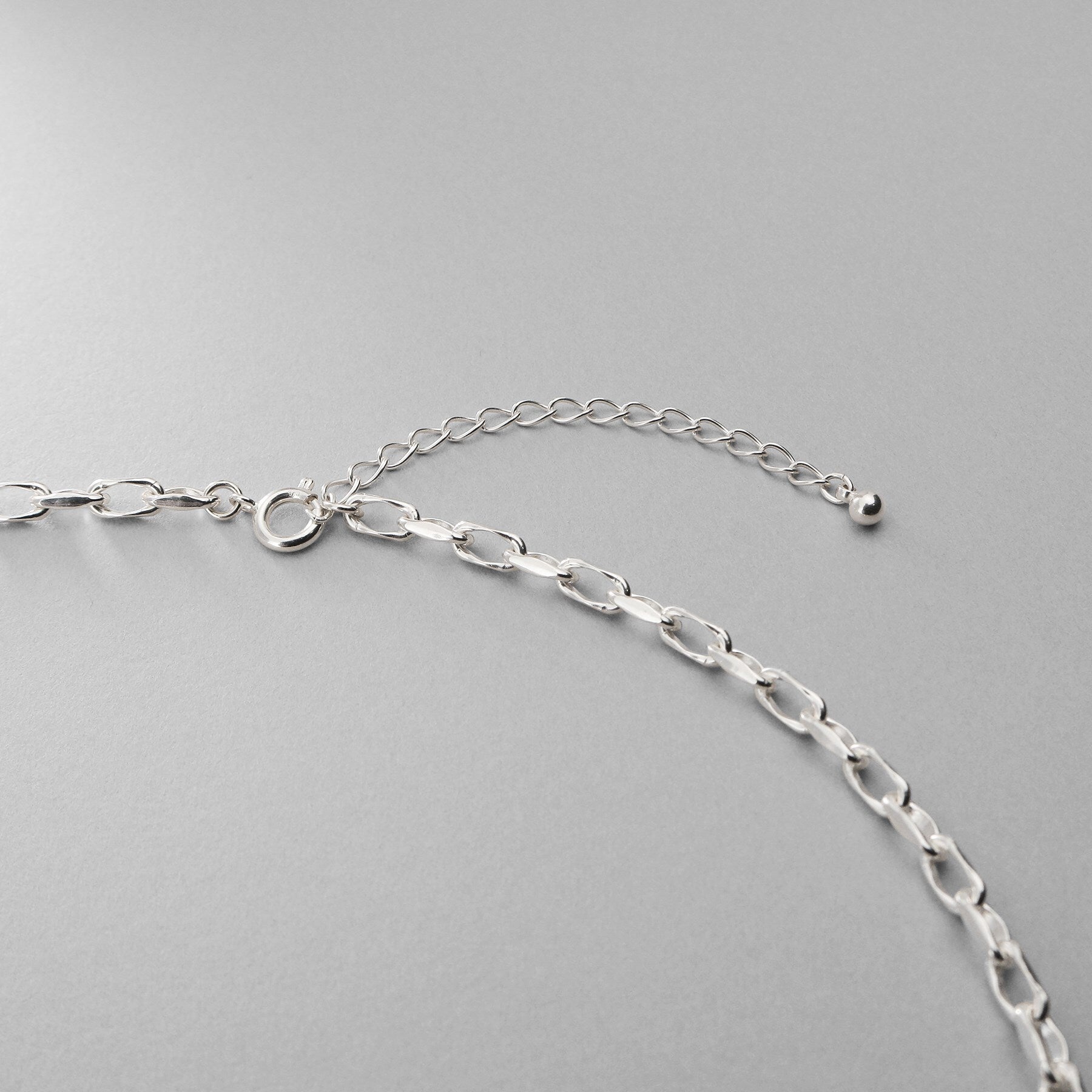 ココシュニック オンキッチュ COCOSHNIK ONKITSCH シルバー デザインチェーン ニュアンスケーブルネックレス(38cm) (シルバー(600)) シルバー(600)