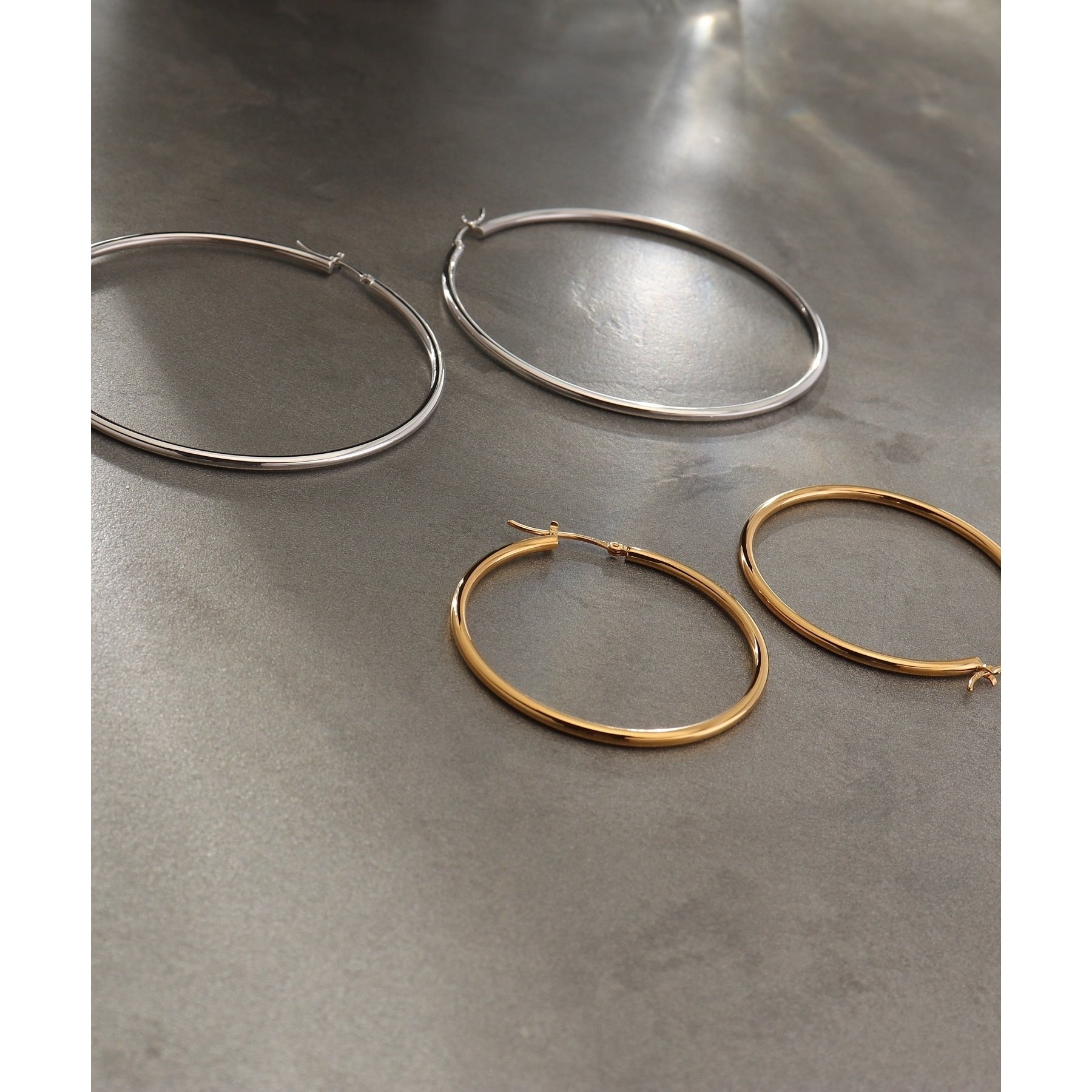 ココシュニック オンキッチュ COCOSHNIK ONKITSCH シルバー ソリッドフープピアスL GP ゴールド(600)