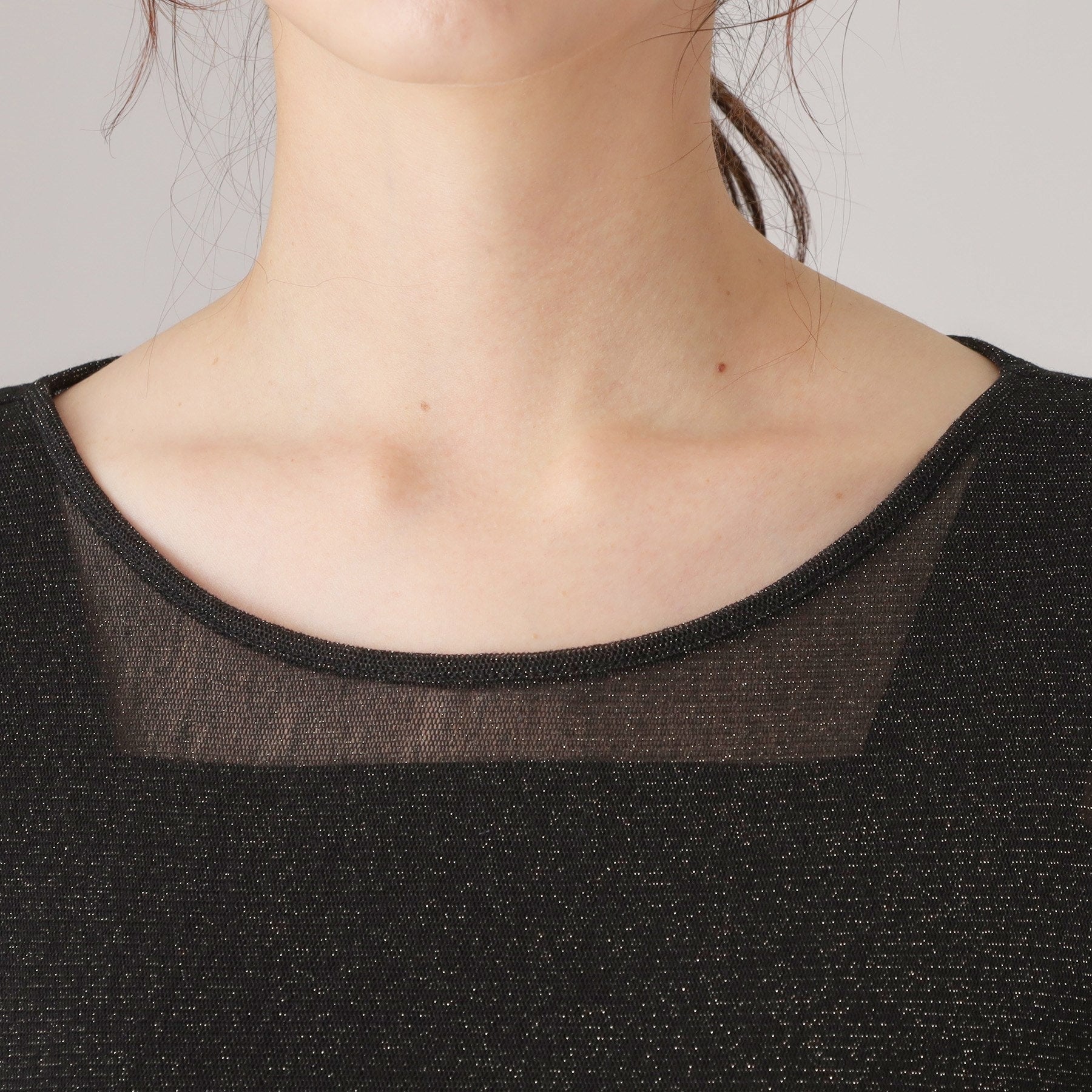 クードシャンス COUP DE CHANCE 【洗える/日本製/ジャケットイン/レイヤードスタイル】シアー感あるラメプルオーバー (ブラック(019)) ブラック(019)