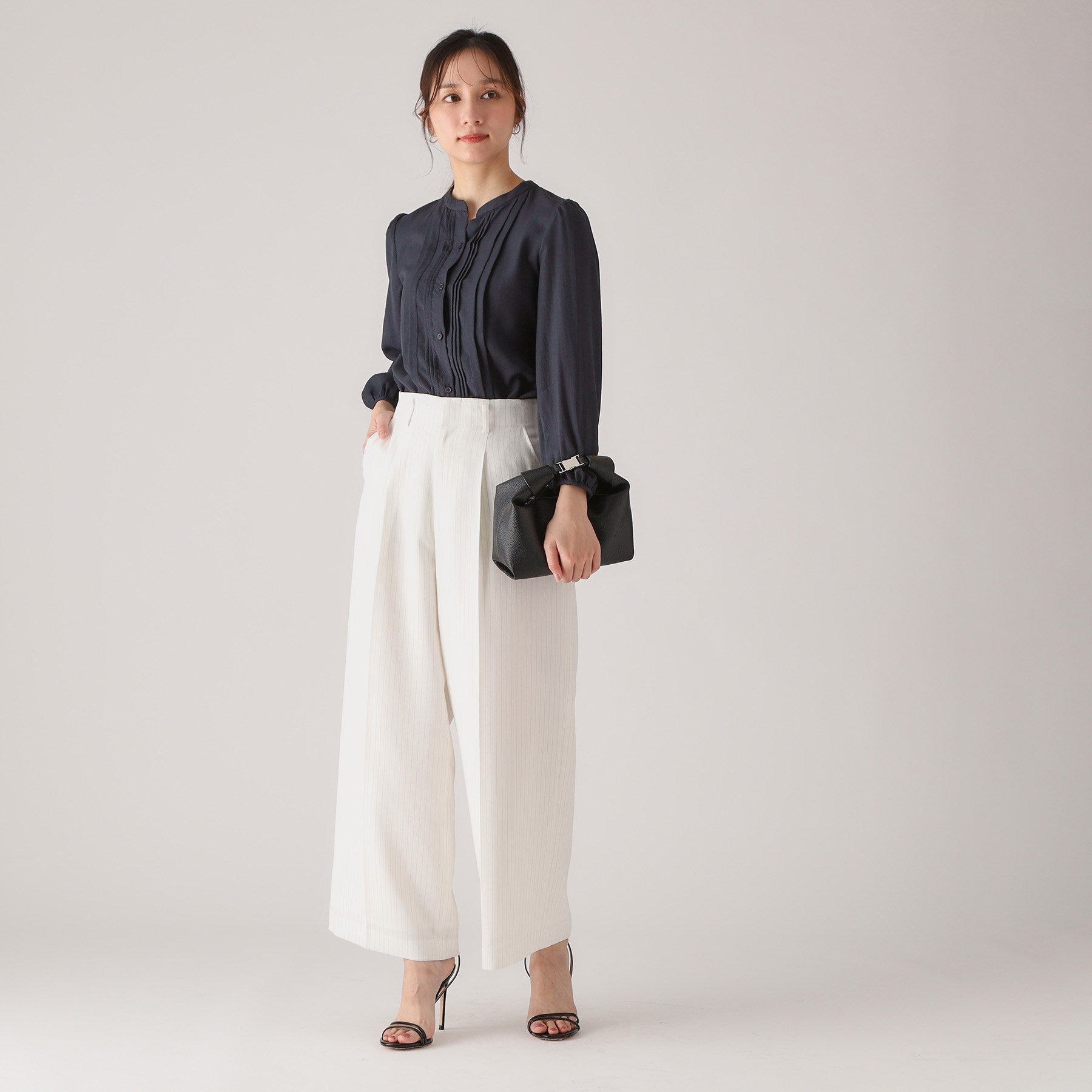 クードシャンス COUP DE CHANCE 【洗える/シアー素材】タックデザインブラウス (ネイビー(094)) ネイビー(094)