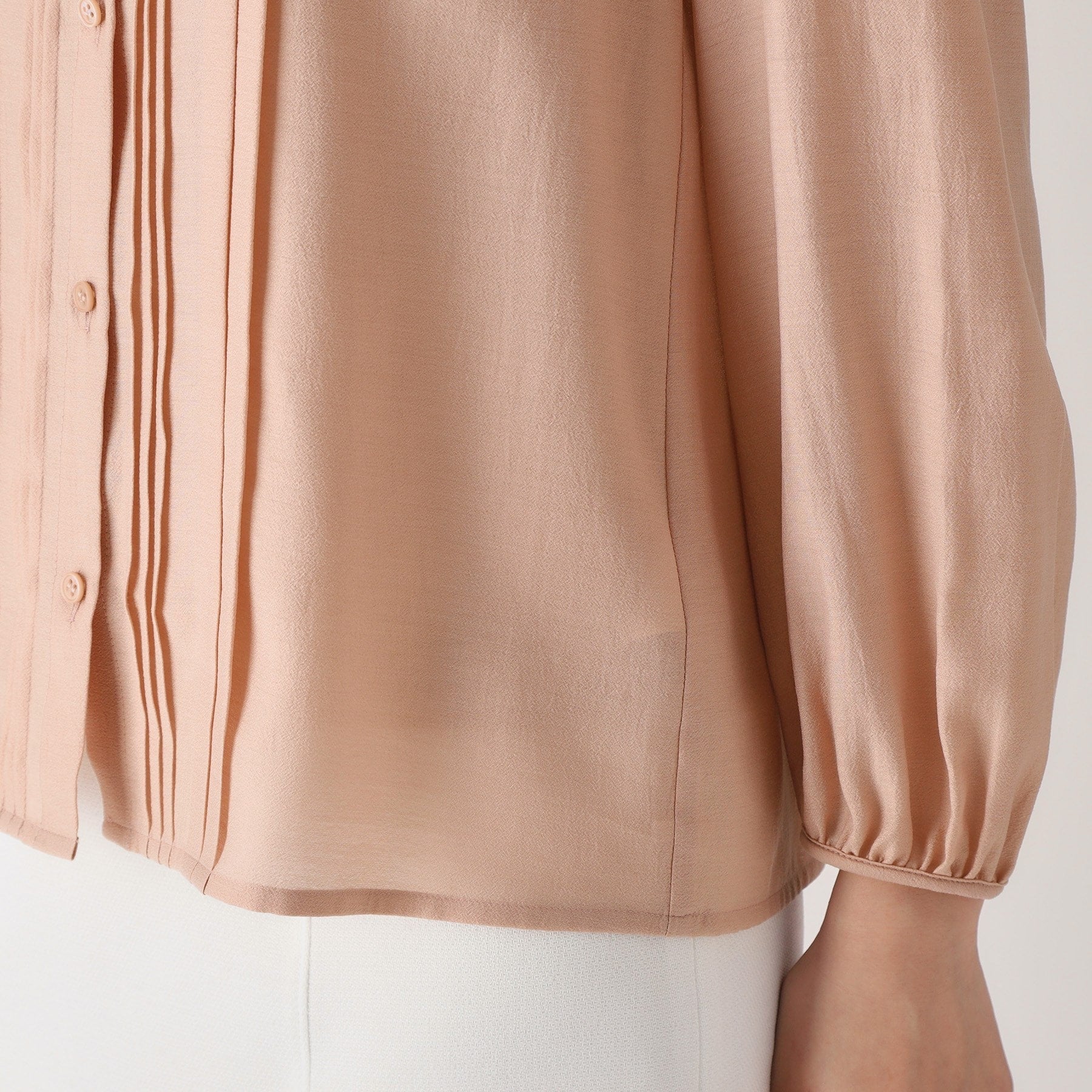 クードシャンス COUP DE CHANCE 【洗える/シアー素材】タックデザインブラウス (ネイビー(094)) ネイビー(094)