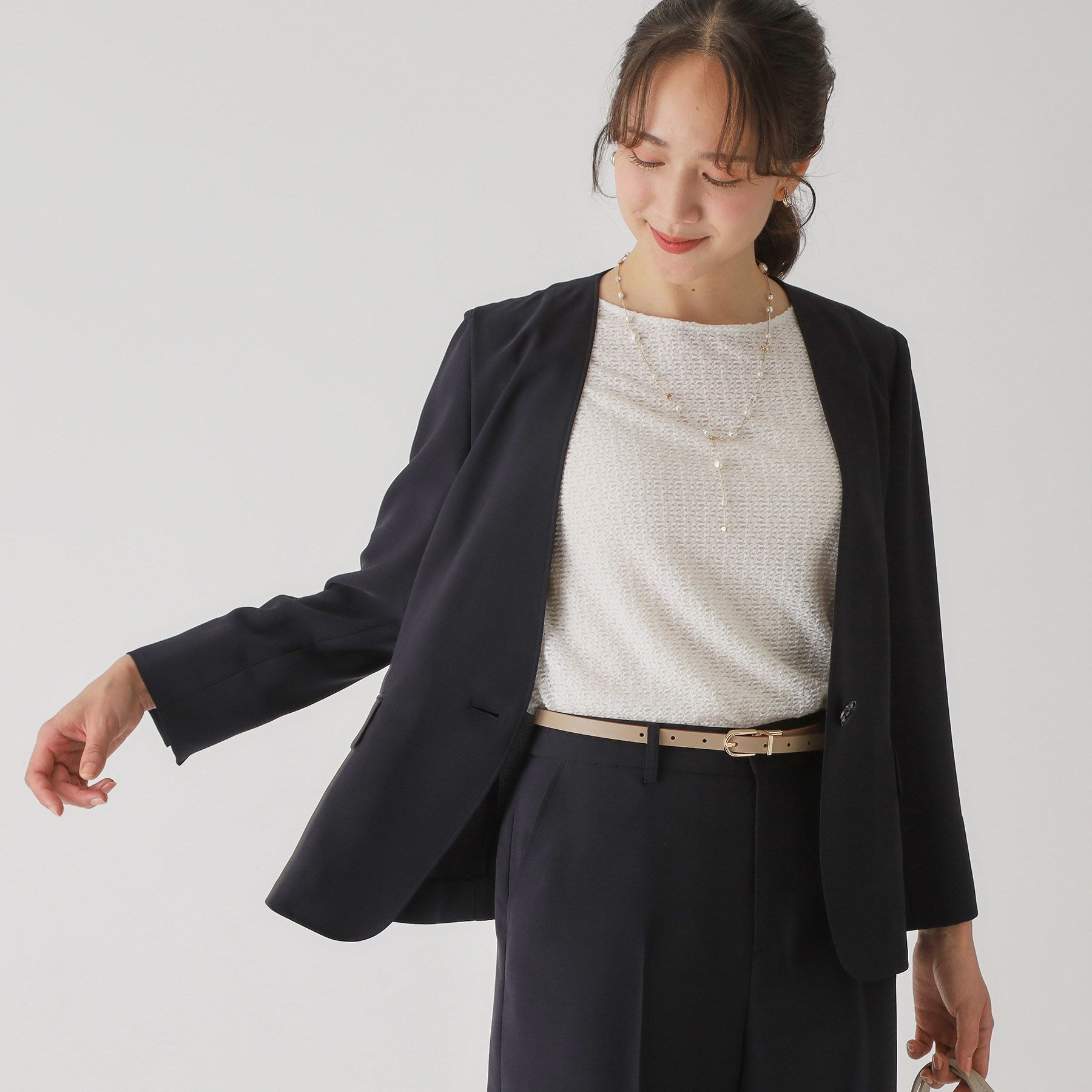 クードシャンス COUP DE CHANCE 【手洗い可/接触冷感/日本製/裏無し】8分袖ノーカラージャケット (グレージュ(050)) グレージュ(050)