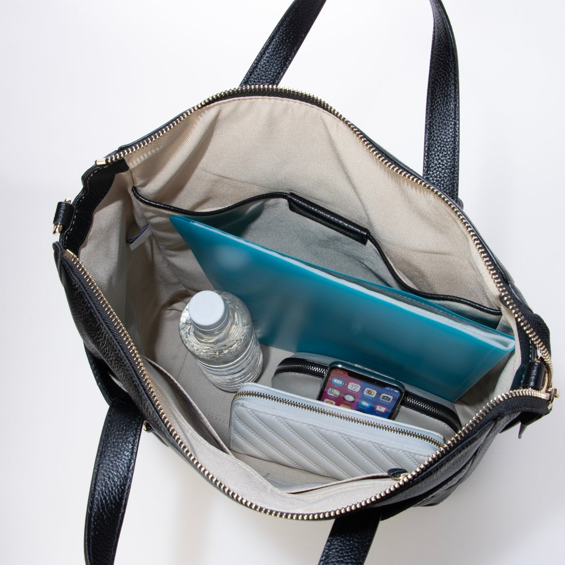 コール ハーン COLE HAAN ザエッセンシャルバックパック womens (ブラック) ブラック