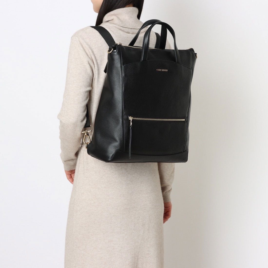 コール ハーン COLE HAAN ザエッセンシャルバックパック womens (ブラック) ブラック