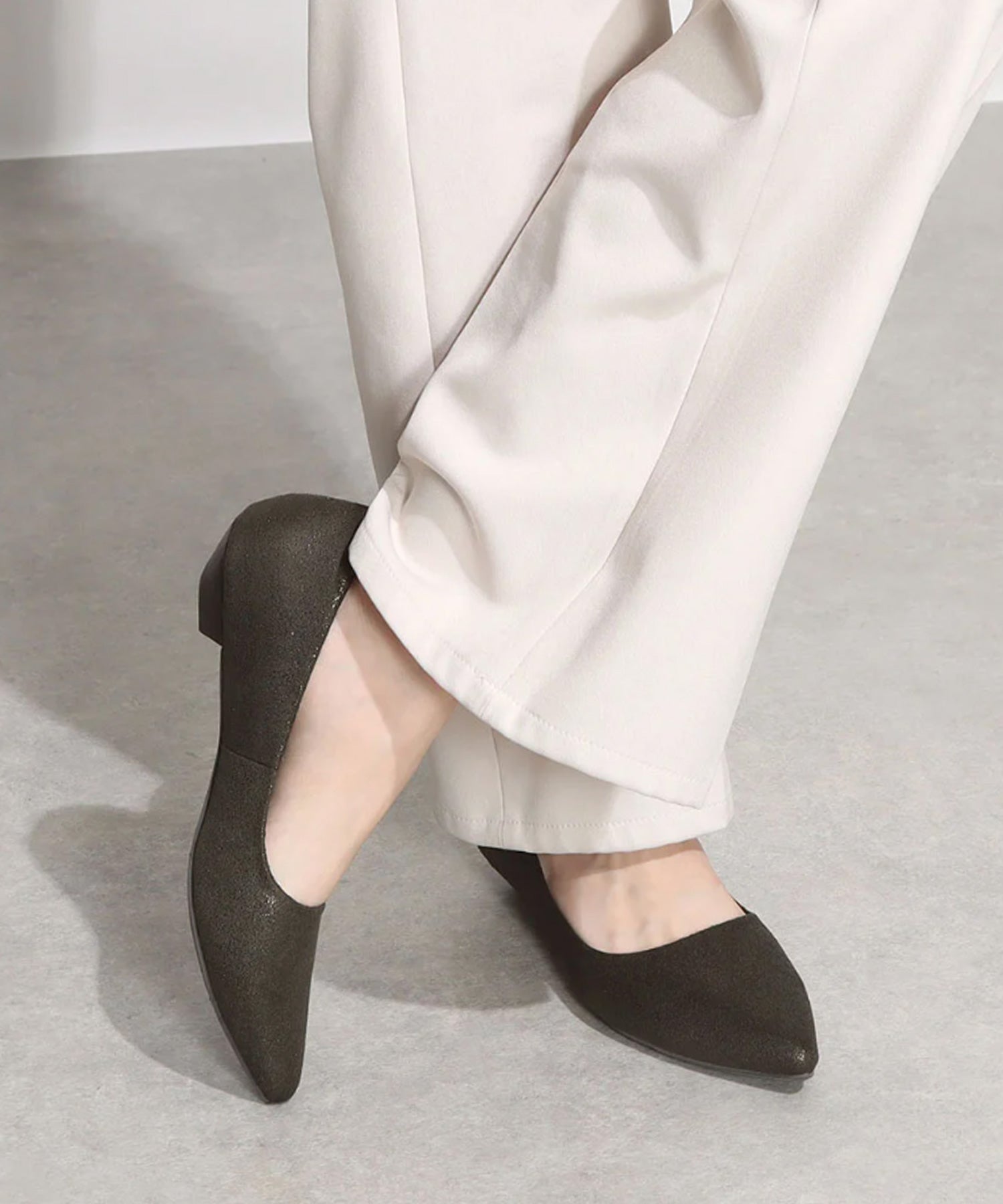 コカ COCA エレガンスポインテッドトゥパンプス (カーキ) カ-キ