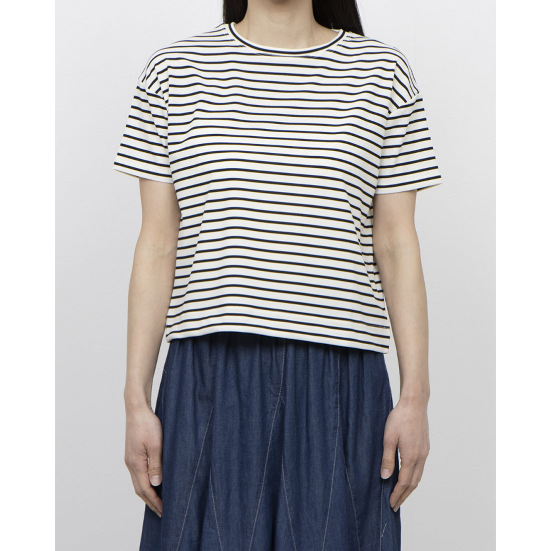 コムサイズム COMME CA ISM ボーダー クロップドTシャツ (ブラック×アイボリー) ブラック×アイボリー