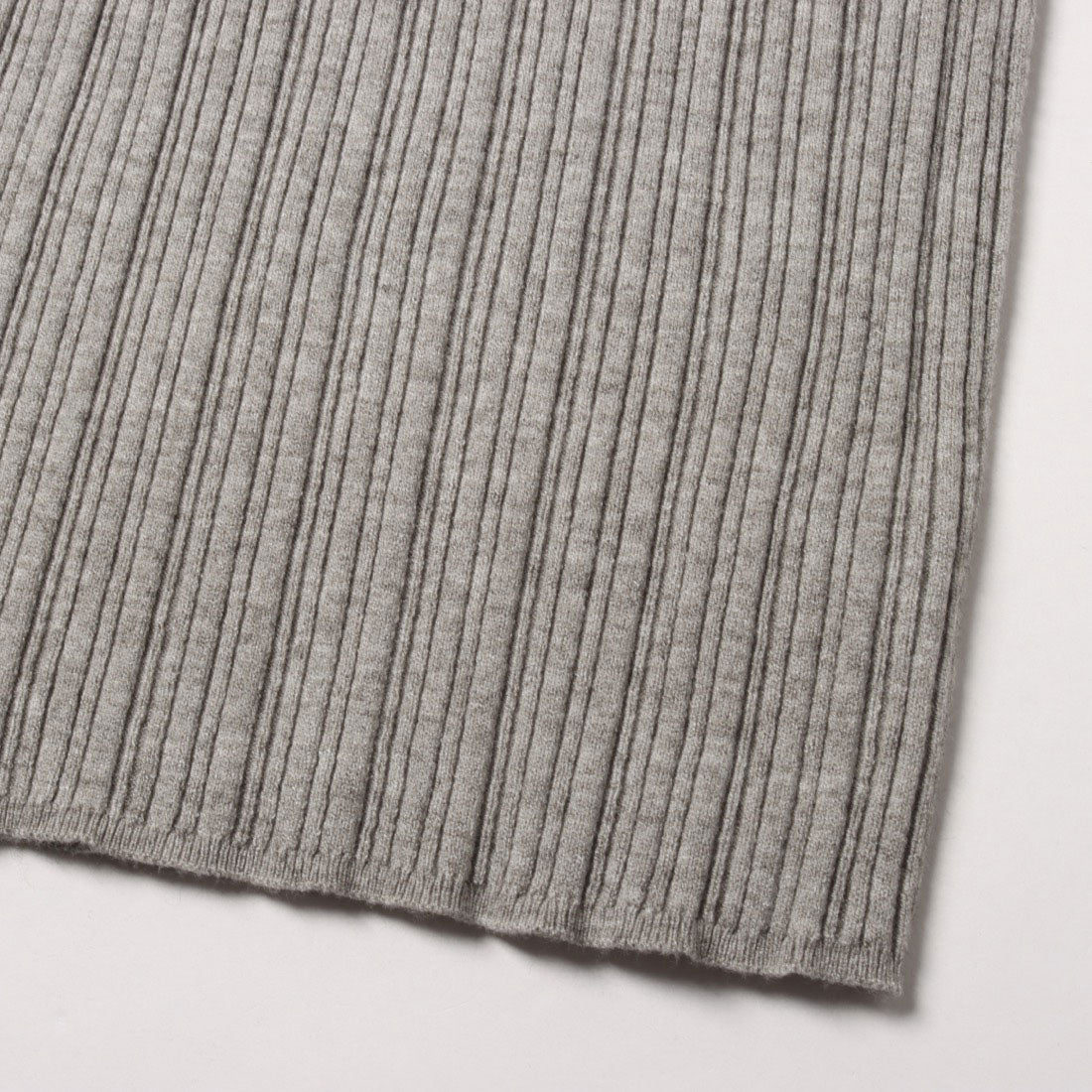 コムサイズム COMME CA ISM ベーシック ランダムリブニット (グレー) グレー